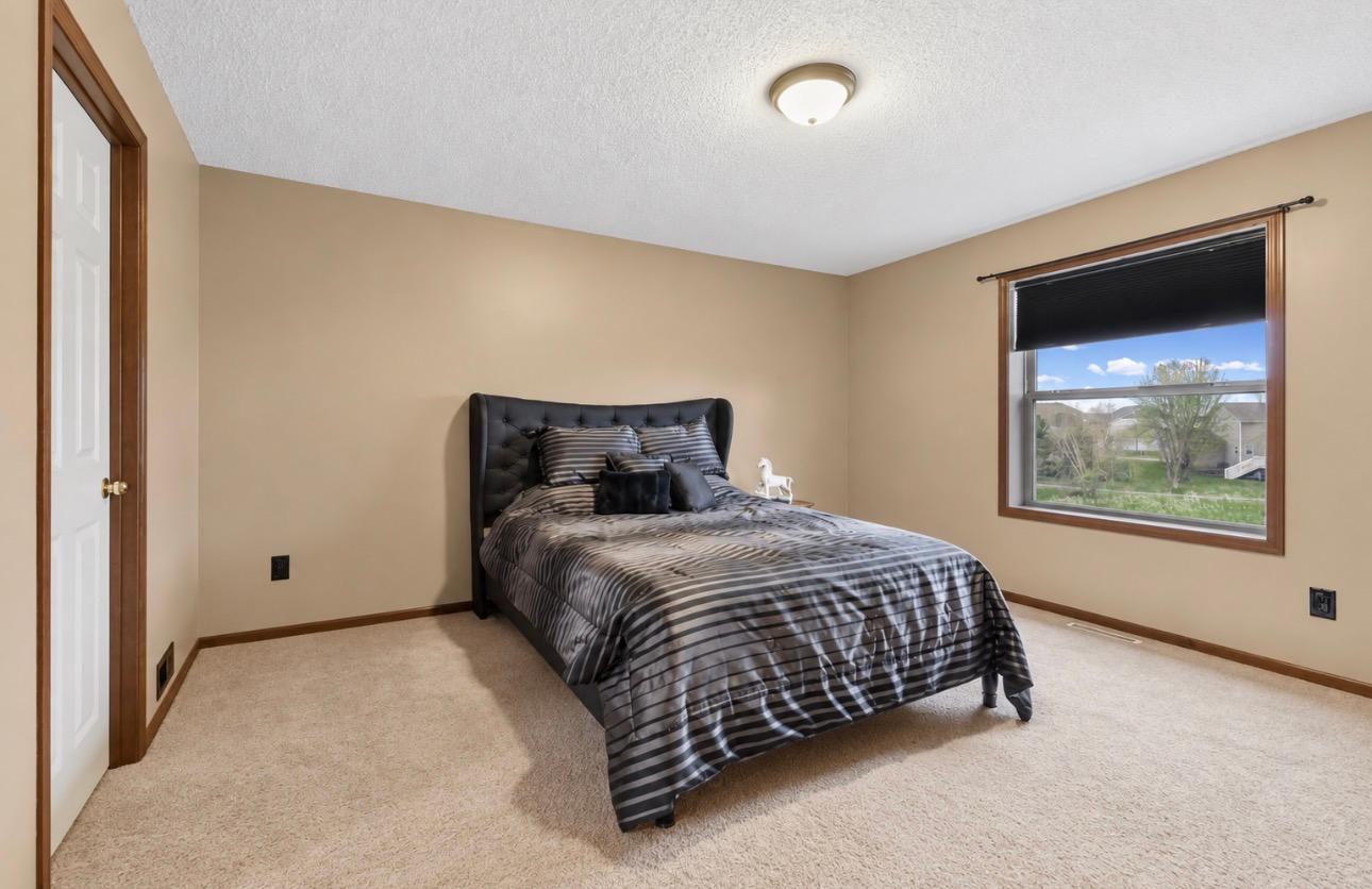 View of Residential at 2061 Winterberry Lane, Shakopee MN 55379, Shakopee (67 of 97) - Mike Wilen | Minnesota Team Real Estate
