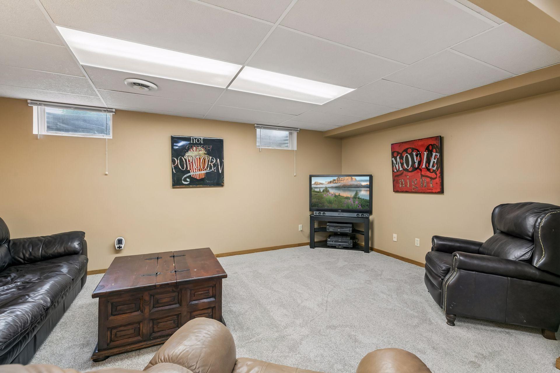 View of Residential at 900 Nina Court, Mendota Heights MN 55118, Mendota Heights (47 of 64) - Mike Wilen | Minnesota Team Real Estate