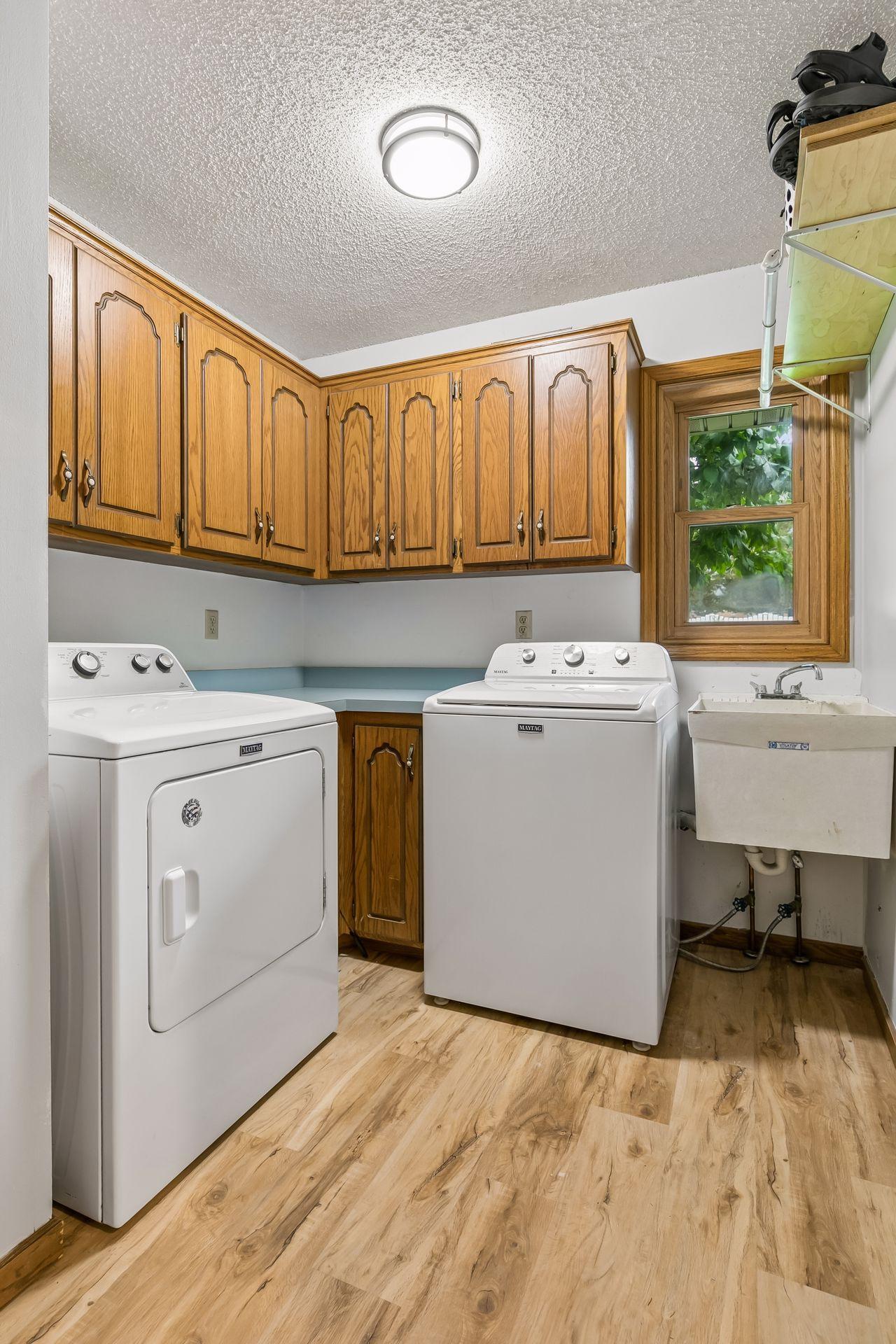 View of Residential at 900 Nina Court, Mendota Heights MN 55118, Mendota Heights (29 of 64) - Mike Wilen | Minnesota Team Real Estate