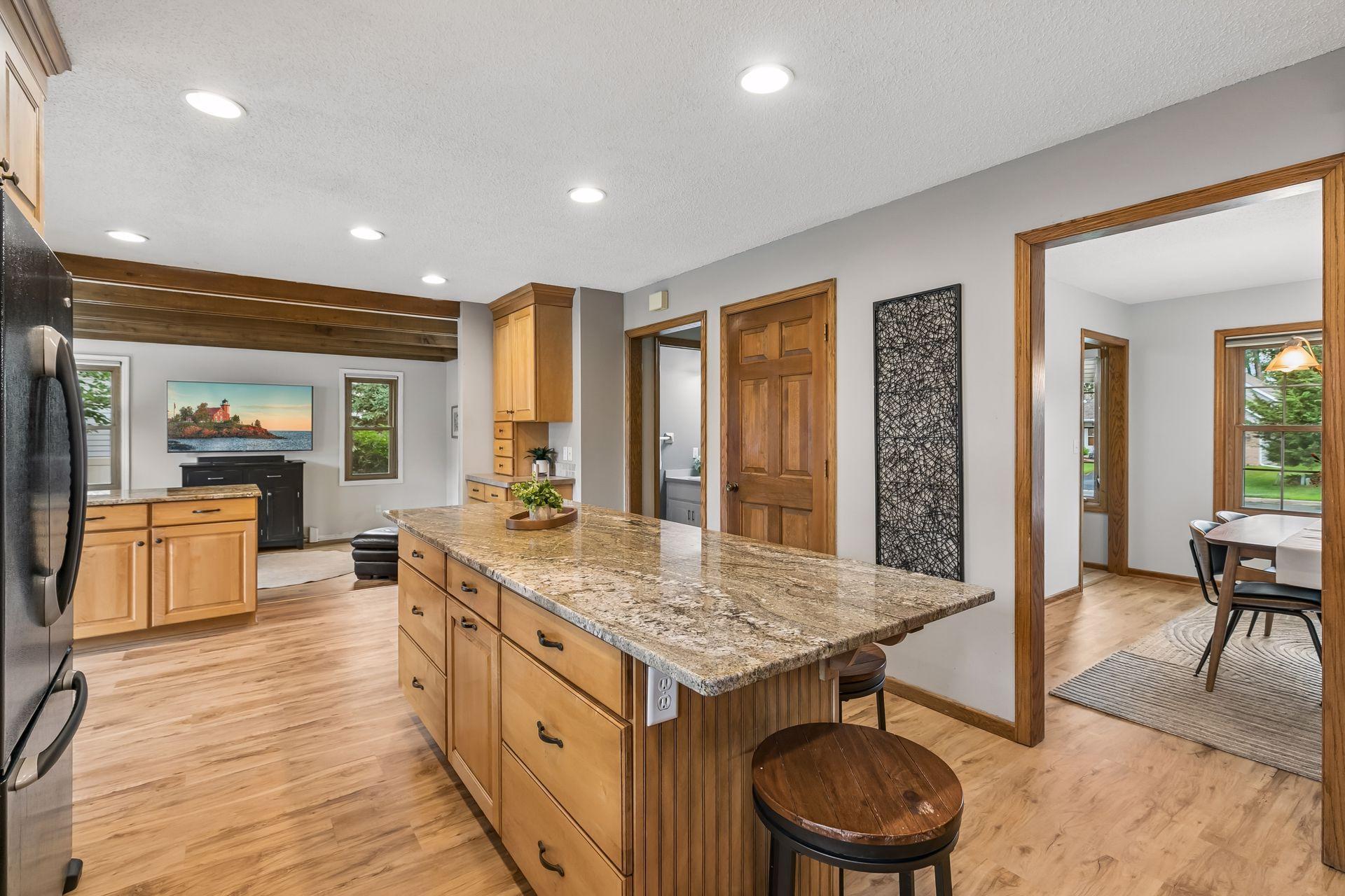 View of Residential at 900 Nina Court, Mendota Heights MN 55118, Mendota Heights (22 of 64) - Mike Wilen | Minnesota Team Real Estate