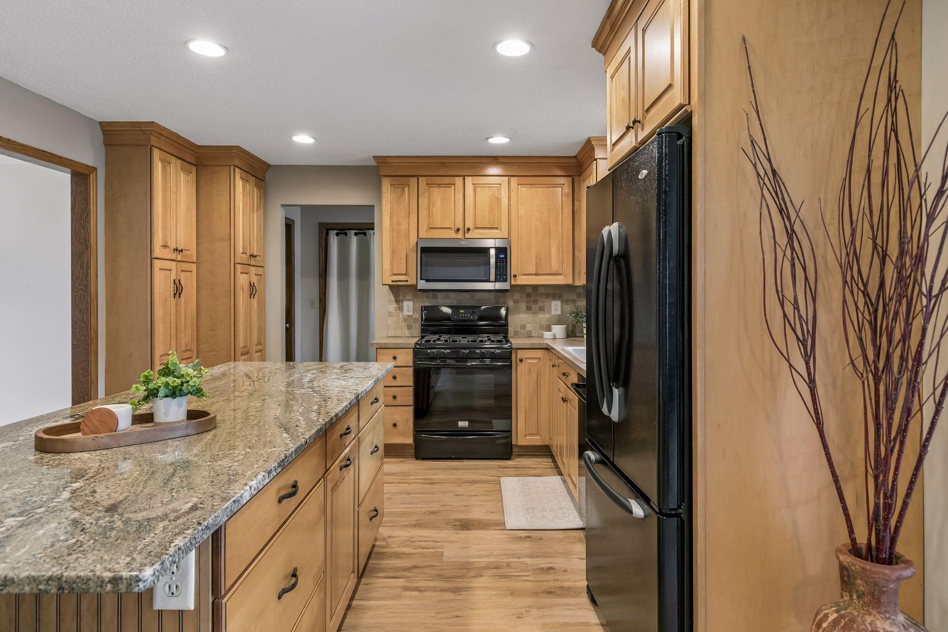 View of Residential at 900 Nina Court, Mendota Heights MN 55118, Mendota Heights (21 of 64) - Mike Wilen | Minnesota Team Real Estate