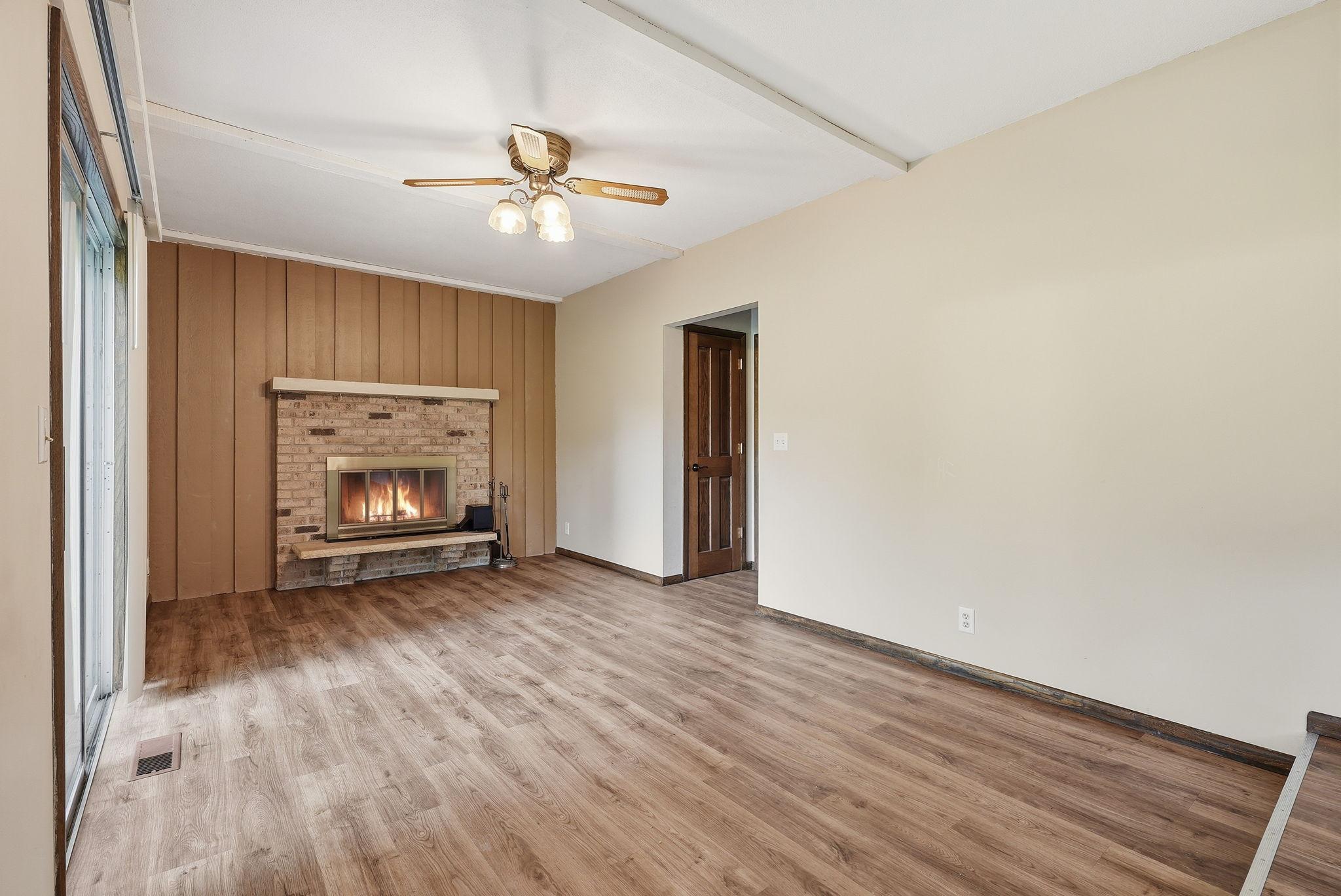 View of Residential at 916 Whitney Drive, Apple Valley MN 55124, Apple Valley (10 of 31) - Mike Wilen | Minnesota Team Real Estate