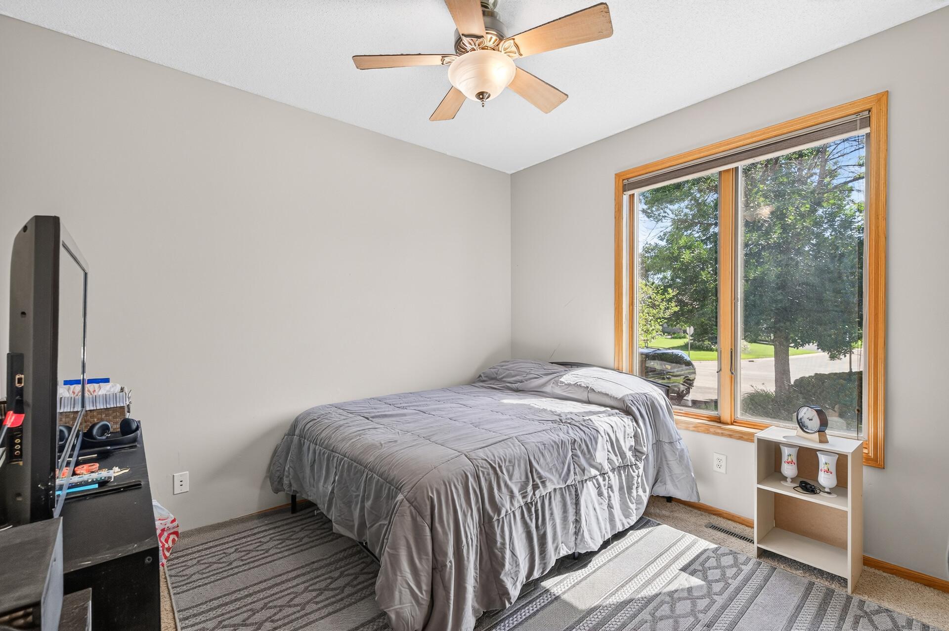 View of Residential at 5608 105th Avenue, Brooklyn Park MN 55443, Brooklyn Park (21 of 37) - Mike Wilen | Minnesota Team Real Estate