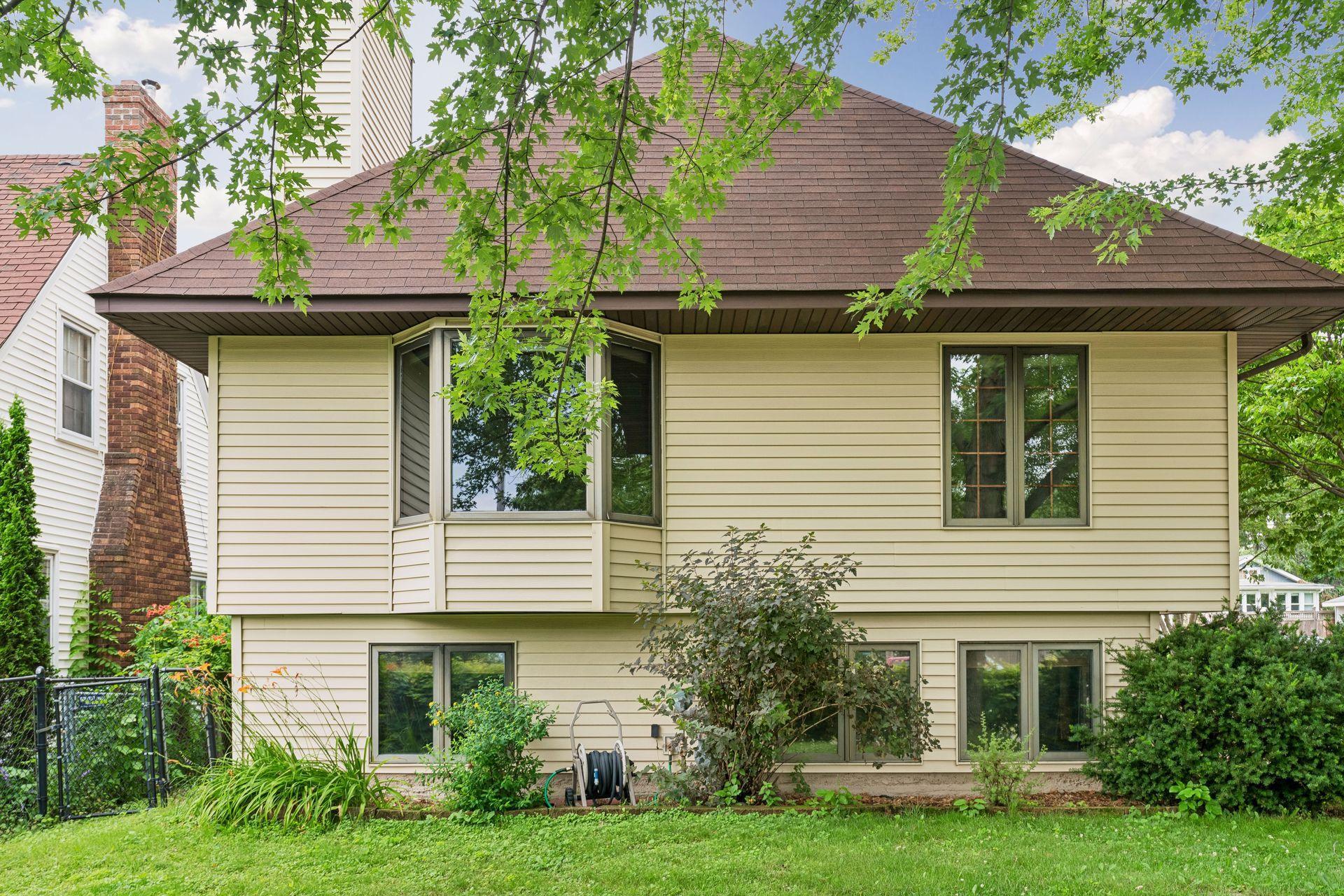 View of Residential at 707 Hamline Avenue, Saint Paul MN 55116, Saint Paul (40 of 49) - Mike Wilen | Minnesota Team Real Estate