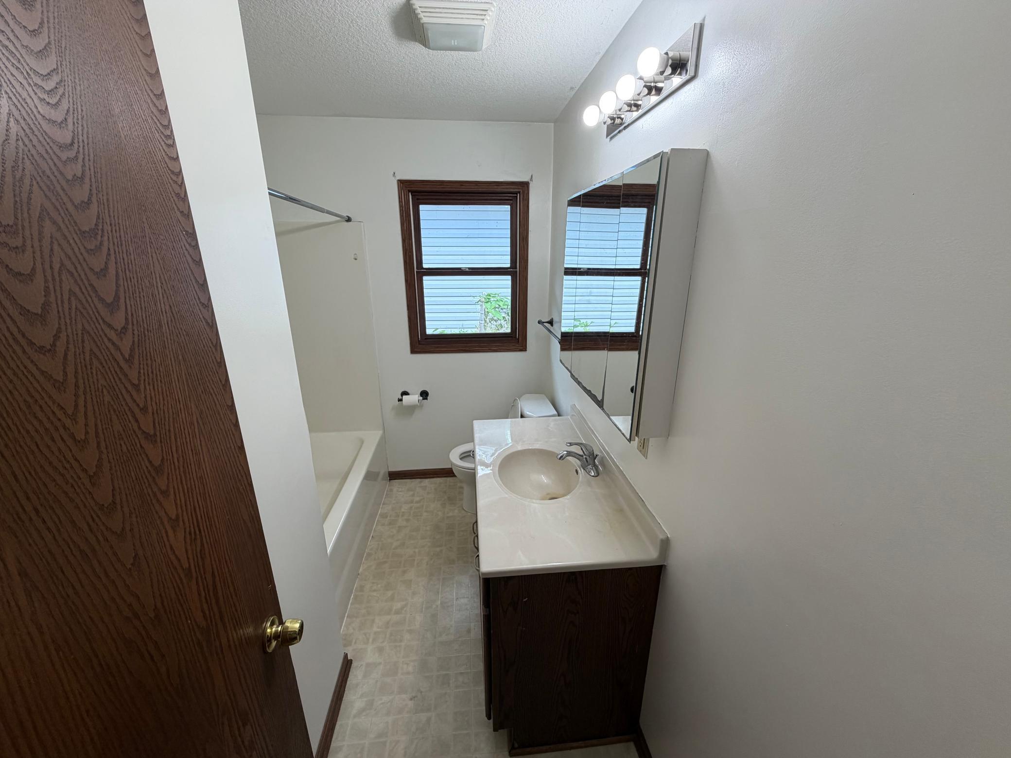 View of Residential at 2140 Bush Avenue, Saint Paul MN 55119, Saint Paul (12 of 20) - Mike Wilen | Minnesota Team Real Estate