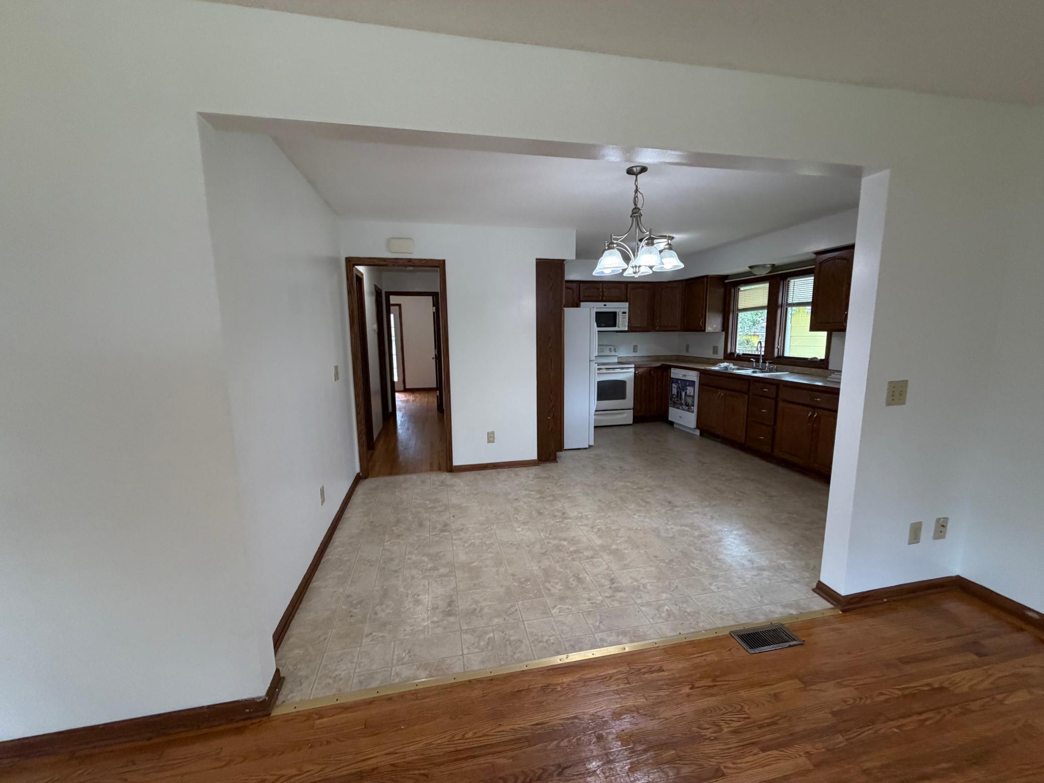 View of Residential at 2140 Bush Avenue, Saint Paul MN 55119, Saint Paul (10 of 20) - Mike Wilen | Minnesota Team Real Estate