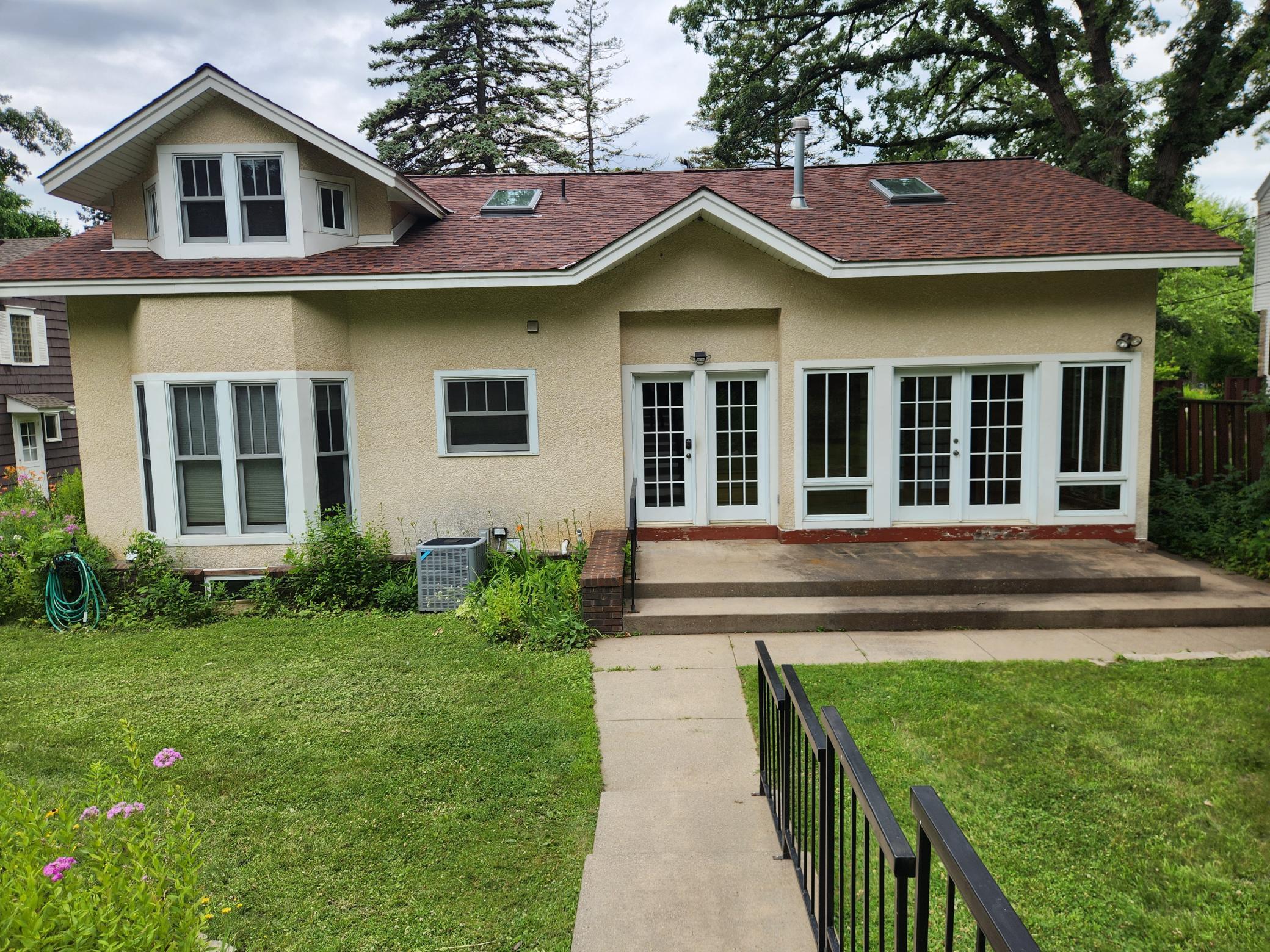 View of Residential at 1434 Hythe Street, Saint Paul MN 55108, Saint Paul (2 of 48) - Mike Wilen | Minnesota Team Real Estate
