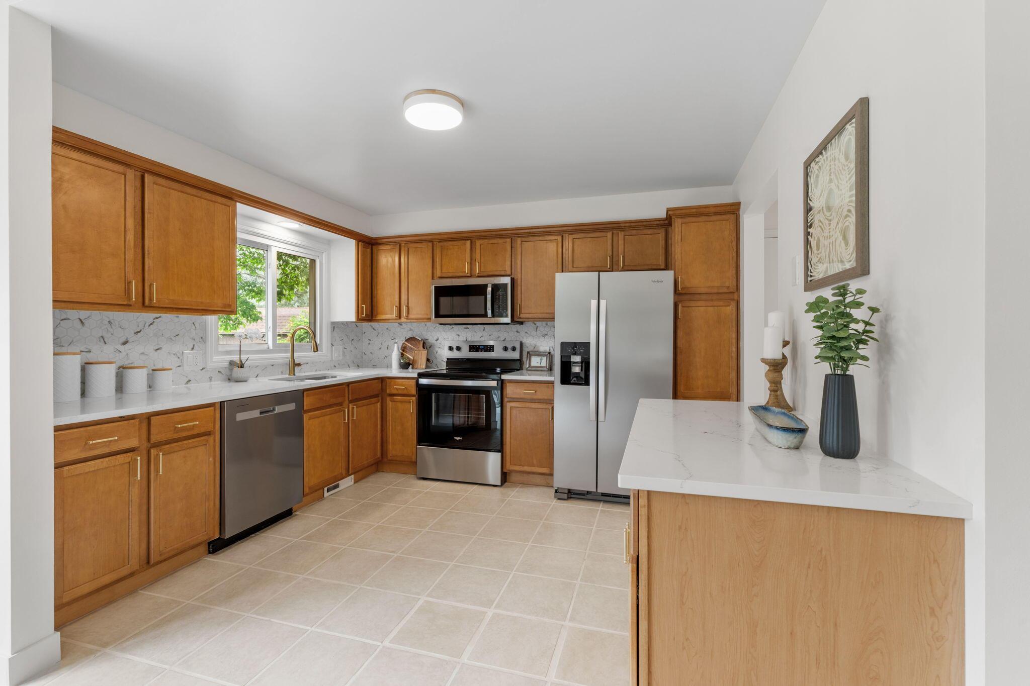 View of Residential at 6589 Fish Lake Road, Maple Grove MN 55369, Maple Grove (4 of 17) - Mike Wilen | Minnesota Team Real Estate