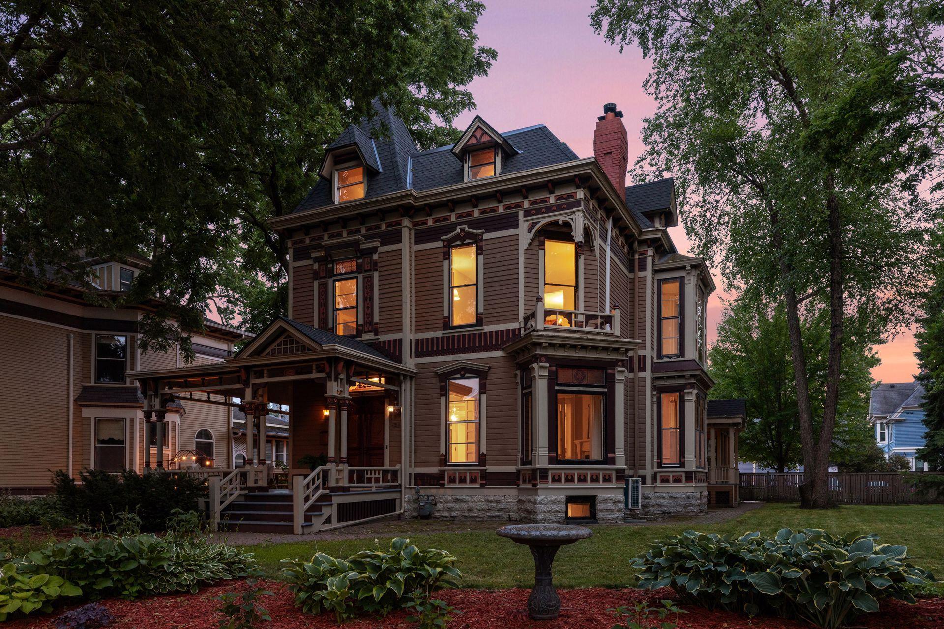 View of Residential at 422 Laurel Avenue, Saint Paul MN 55102, Saint Paul (3 of 96) - Mike Wilen | Minnesota Team Real Estate