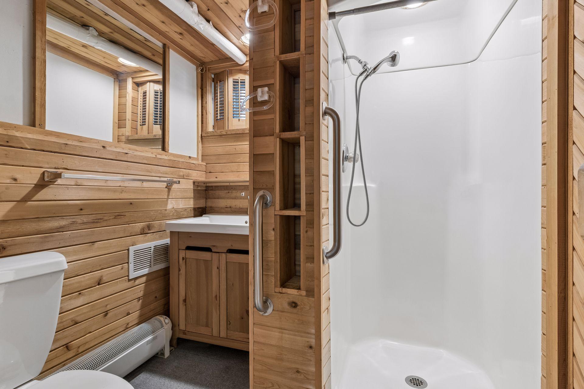View of Residential at 422 Laurel Avenue, Saint Paul MN 55102, Saint Paul (79 of 96) - Mike Wilen | Minnesota Team Real Estate