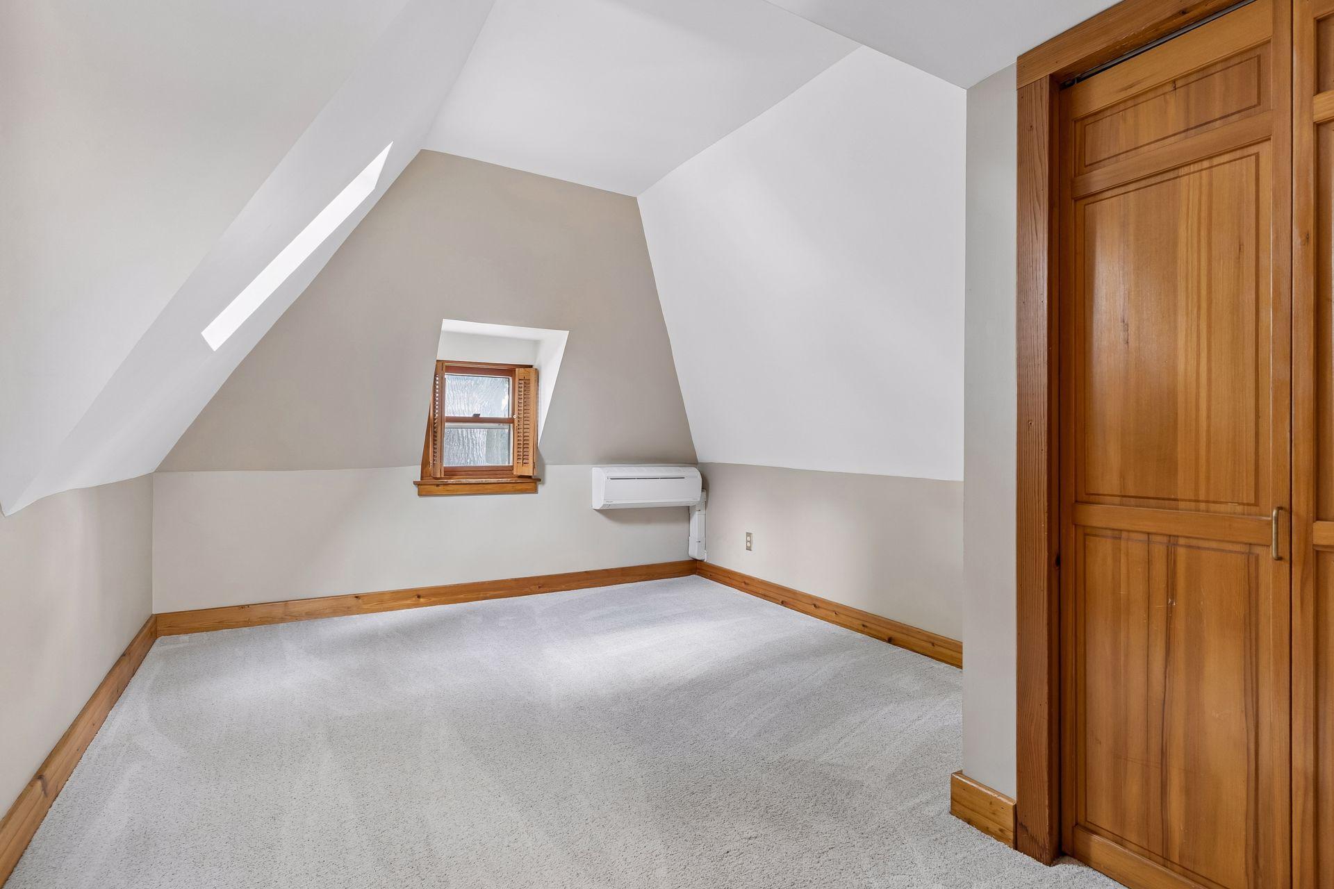 View of Residential at 422 Laurel Avenue, Saint Paul MN 55102, Saint Paul (67 of 96) - Mike Wilen | Minnesota Team Real Estate