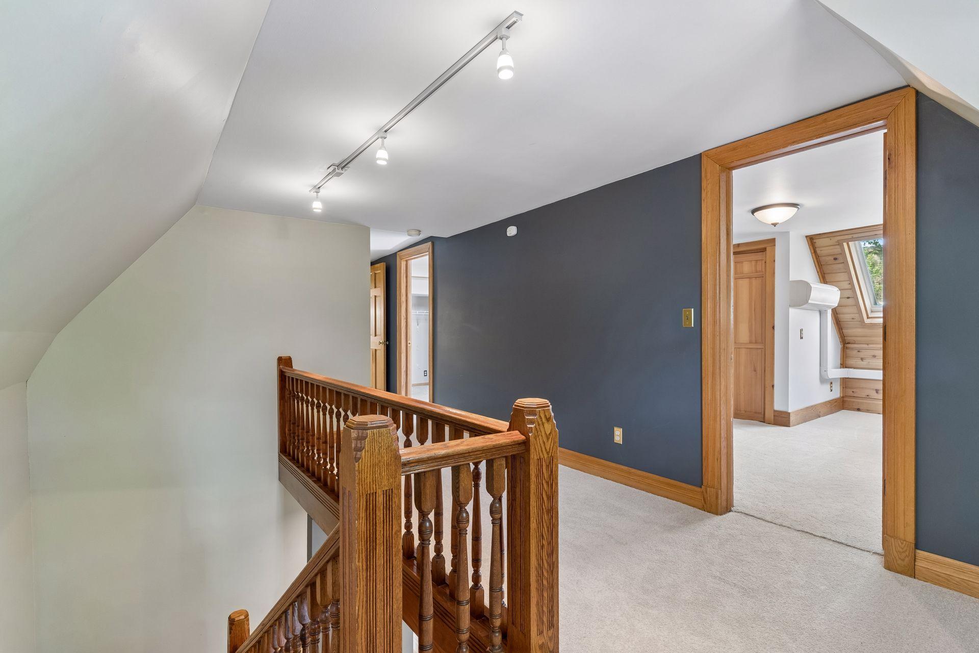 View of Residential at 422 Laurel Avenue, Saint Paul MN 55102, Saint Paul (63 of 96) - Mike Wilen | Minnesota Team Real Estate