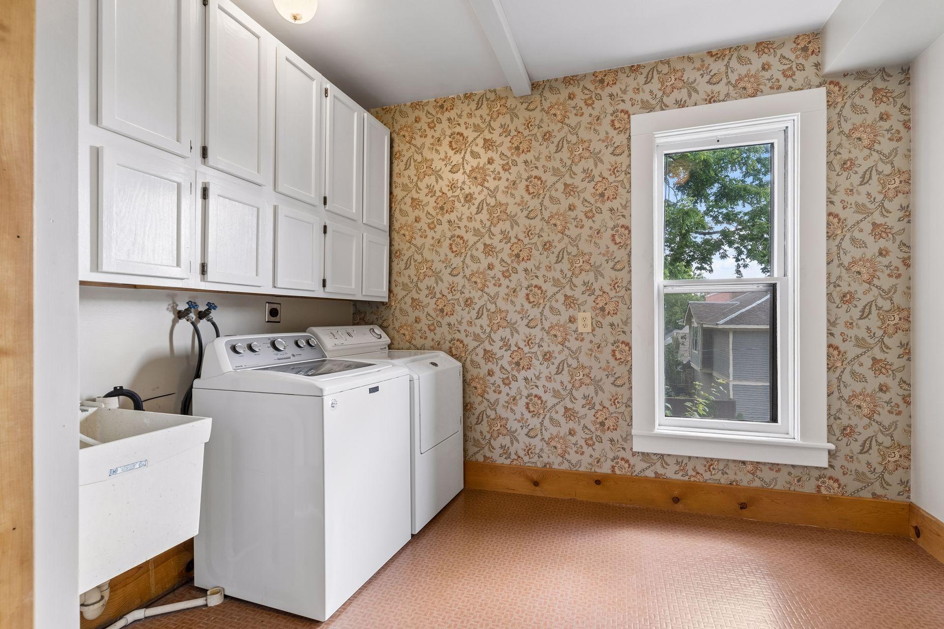 View of Residential at 422 Laurel Avenue, Saint Paul MN 55102, Saint Paul (56 of 96) - Mike Wilen | Minnesota Team Real Estate