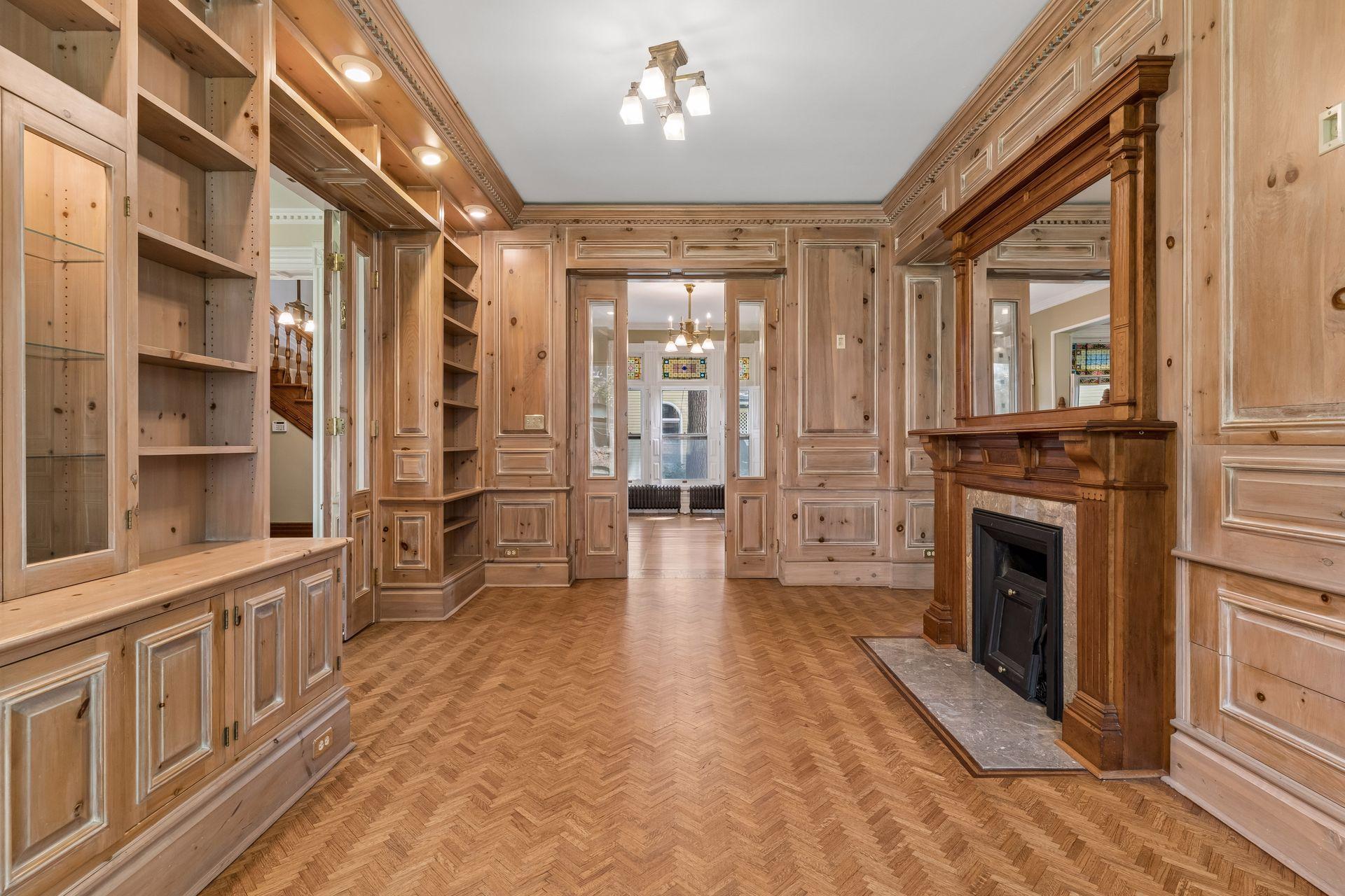View of Residential at 422 Laurel Avenue, Saint Paul MN 55102, Saint Paul (21 of 96) - Mike Wilen | Minnesota Team Real Estate