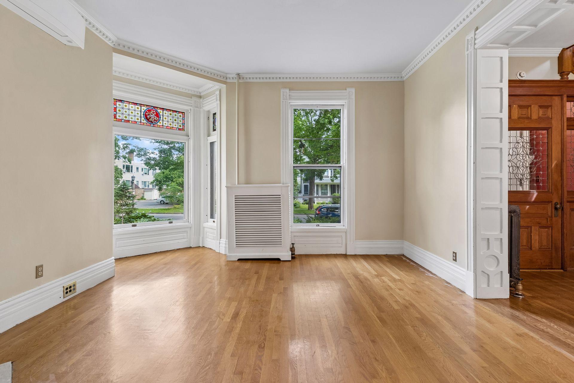 View of Residential at 422 Laurel Avenue, Saint Paul MN 55102, Saint Paul (16 of 96) - Mike Wilen | Minnesota Team Real Estate