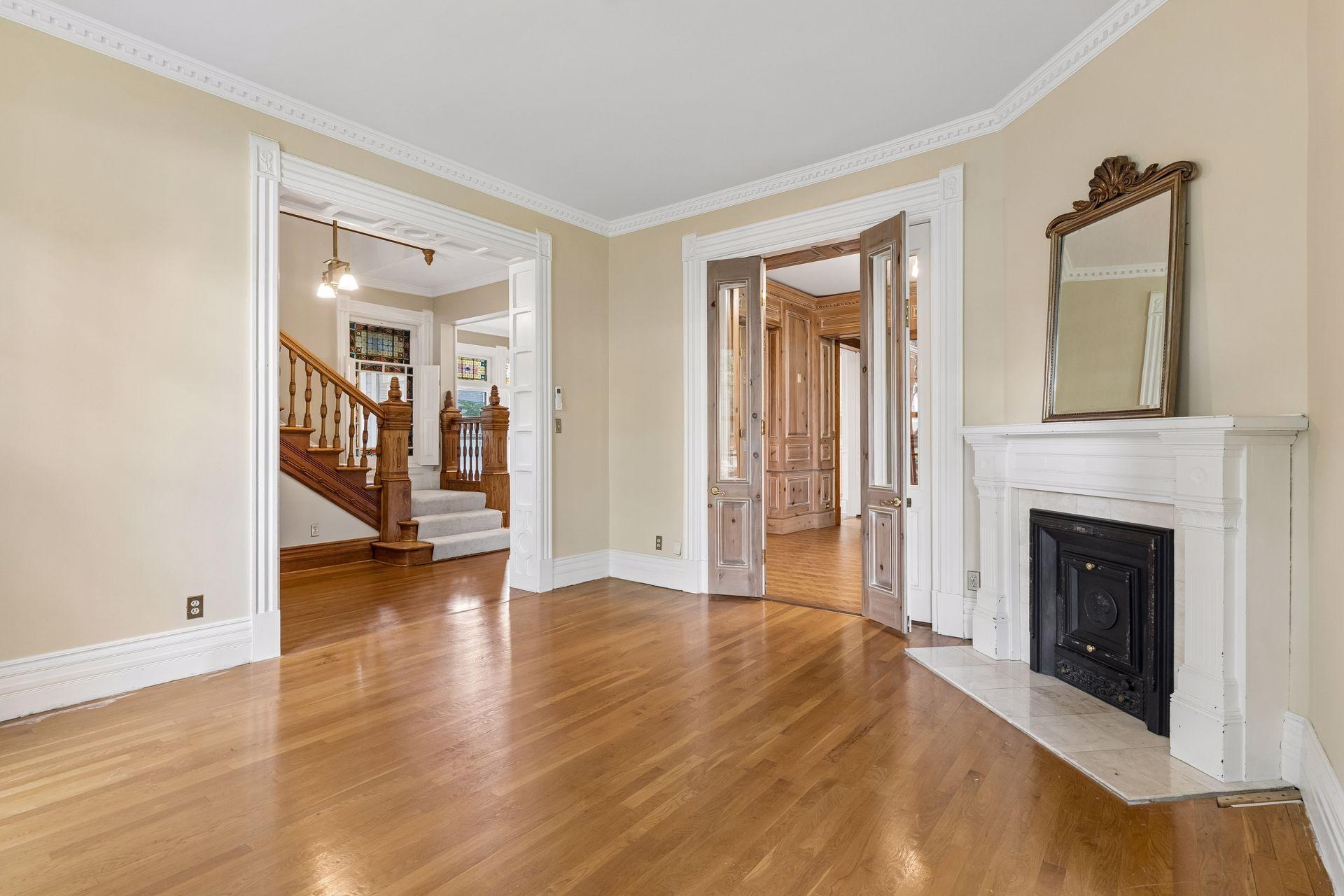 View of Residential at 422 Laurel Avenue, Saint Paul MN 55102, Saint Paul (15 of 96) - Mike Wilen | Minnesota Team Real Estate