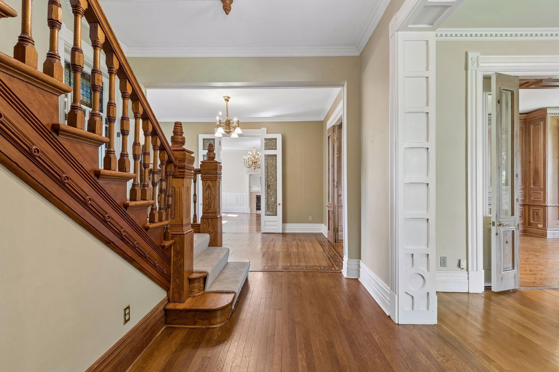 View of Residential at 422 Laurel Avenue, Saint Paul MN 55102, Saint Paul (12 of 96) - Mike Wilen | Minnesota Team Real Estate