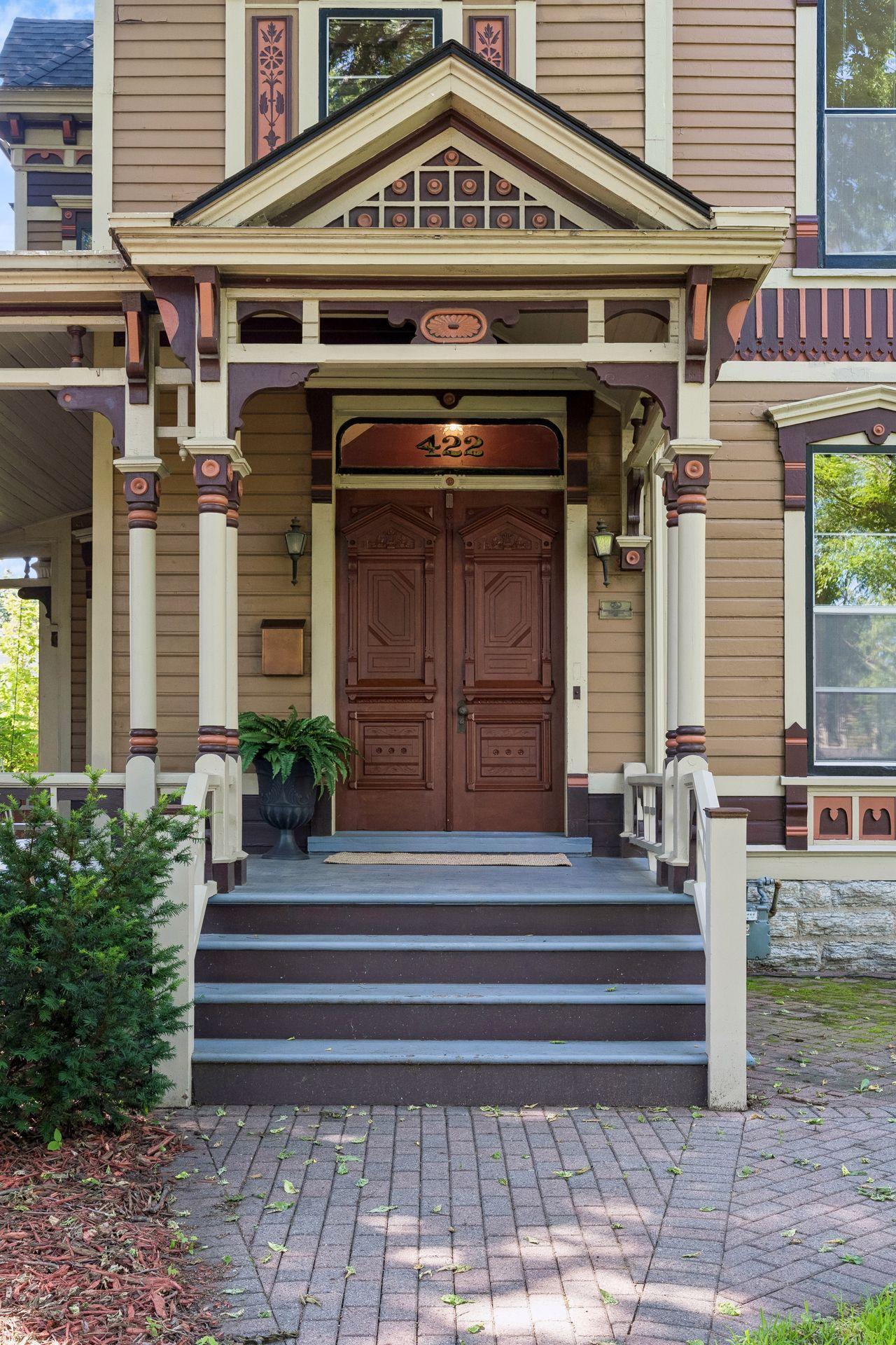 View of Residential at 422 Laurel Avenue, Saint Paul MN 55102, Saint Paul (7 of 96) - Mike Wilen | Minnesota Team Real Estate