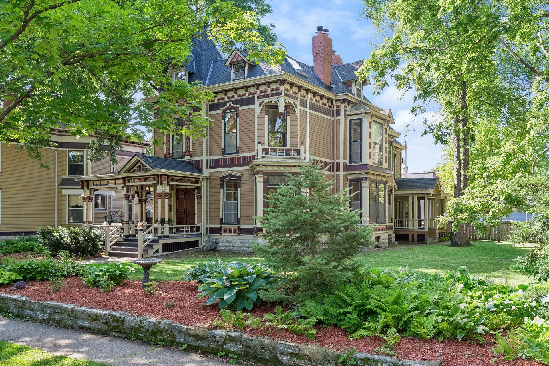 View of Residential at 422 Laurel Avenue, Saint Paul MN 55102, Saint Paul (5 of 96) - Mike Wilen | Minnesota Team Real Estate