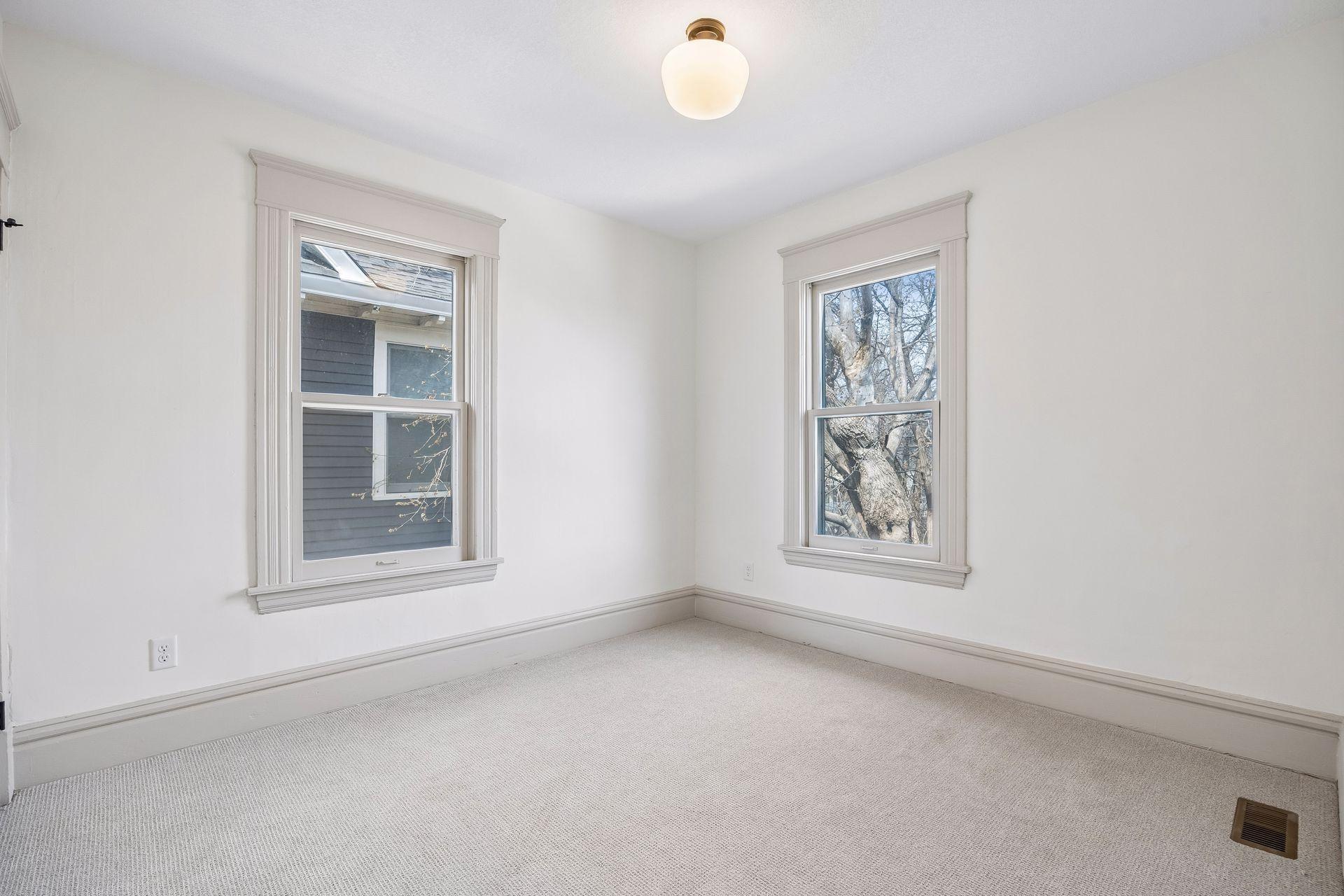 View of Residential at 941 Hague Avenue, Saint Paul MN 55104, Saint Paul (30 of 38) - Mike Wilen | Minnesota Team Real Estate