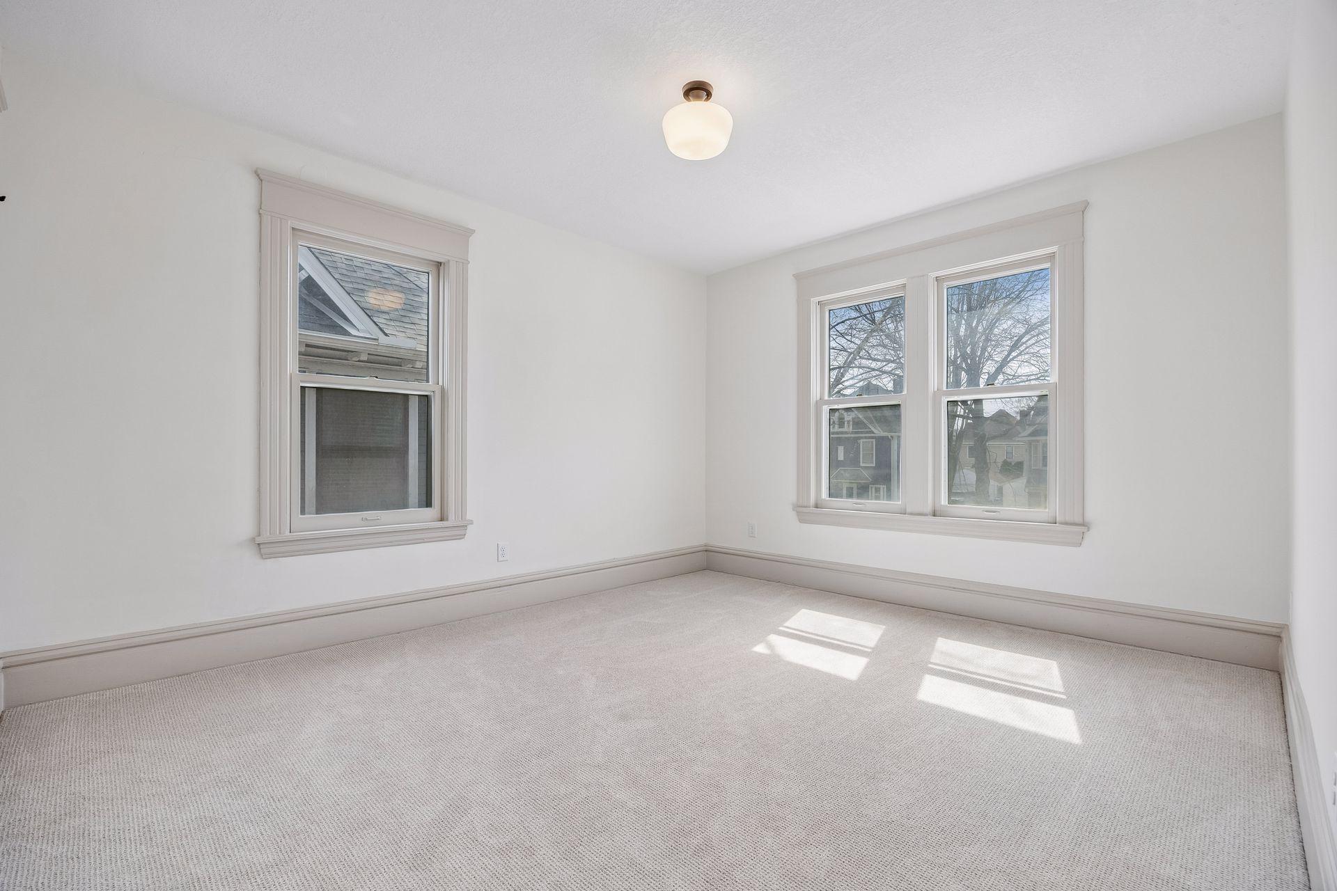 View of Residential at 941 Hague Avenue, Saint Paul MN 55104, Saint Paul (32 of 38) - Mike Wilen | Minnesota Team Real Estate