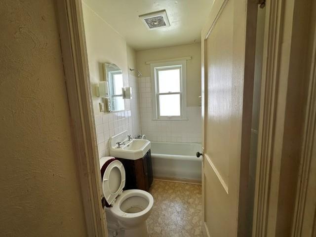 View of Residential at 6052 Clinton Avenue, Minneapolis MN 55419, Minneapolis (11 of 29) - Mike Wilen | Minnesota Team Real Estate
