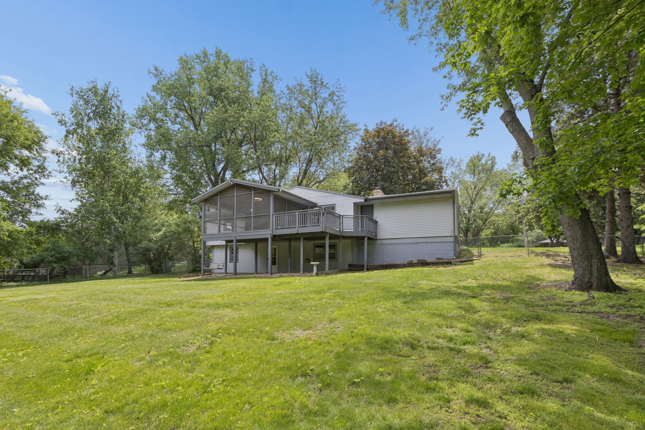 View of Residential at 24850 Amlee Road, Shorewood MN 55331, Shorewood (22 of 27) - Mike Wilen | Minnesota Team Real Estate