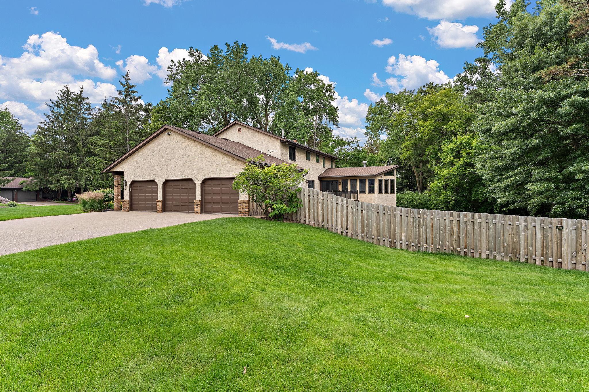 View of Residential at 8030 Somerset Road, Woodbury MN 55125, Woodbury (7 of 42) - Mike Wilen | Minnesota Team Real Estate