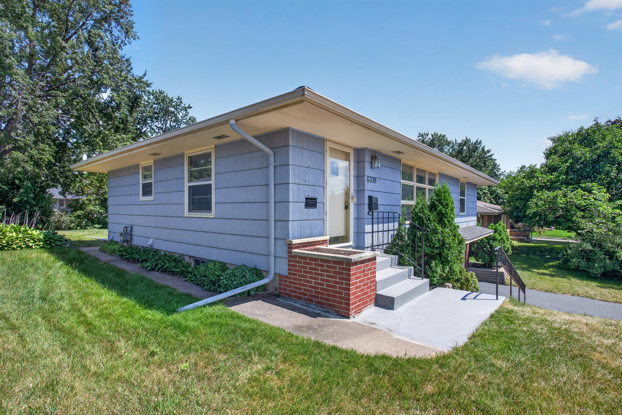 View of Residential at 6339 Washburn Avenue, Richfield MN 55423, Richfield (24 of 30) - Mike Wilen | Minnesota Team Real Estate