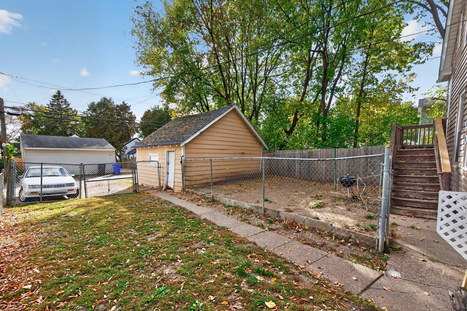 View of Residential Income at 864 Case Avenue, Saint Paul MN 55106, Saint Paul (26 of 27) - Mike Wilen | Minnesota Team Real Estate