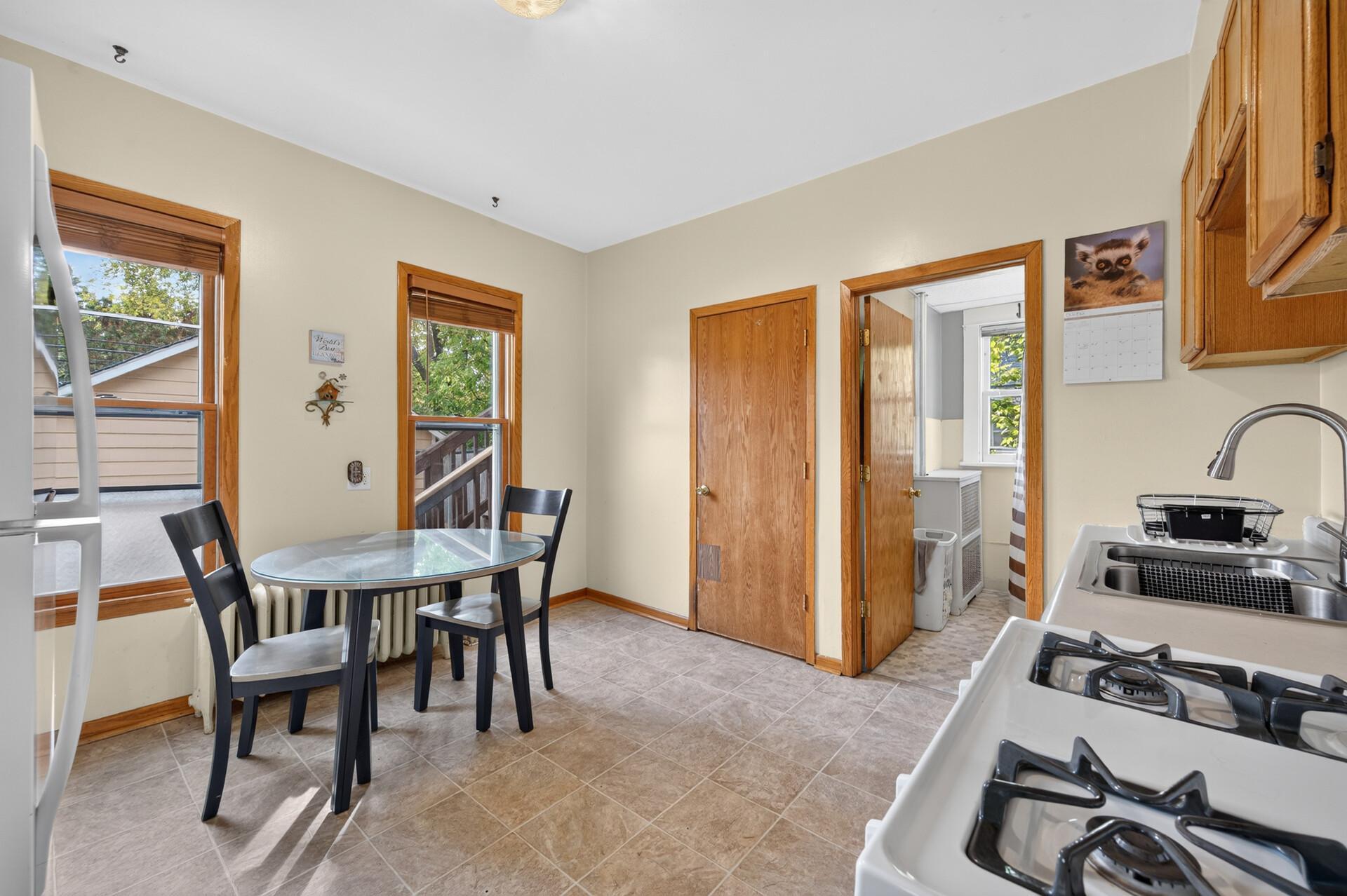View of Residential Income at 864 Case Avenue, Saint Paul MN 55106, Saint Paul (9 of 27) - Mike Wilen | Minnesota Team Real Estate