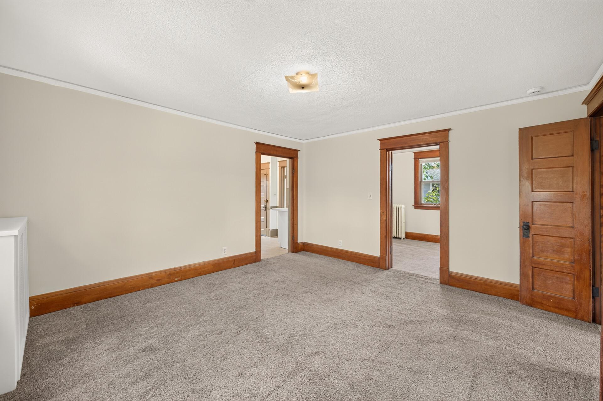 View of Residential Income at 864 Case Avenue, Saint Paul MN 55106, Saint Paul (17 of 27) - Mike Wilen | Minnesota Team Real Estate