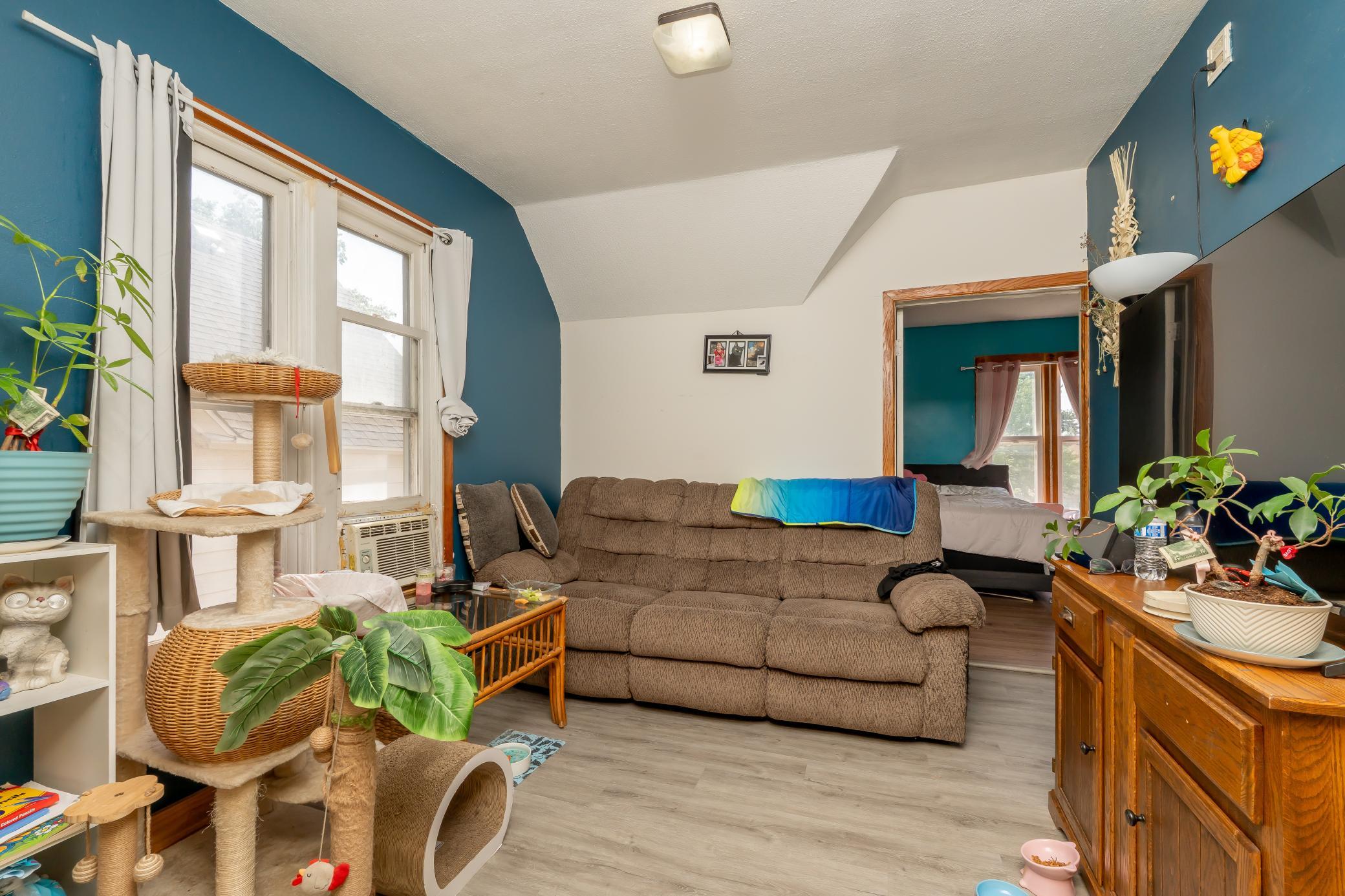 View of Residential Income at 2115 5th Street, Minneapolis MN 55418, Minneapolis (14 of 23) - Mike Wilen | Minnesota Team Real Estate