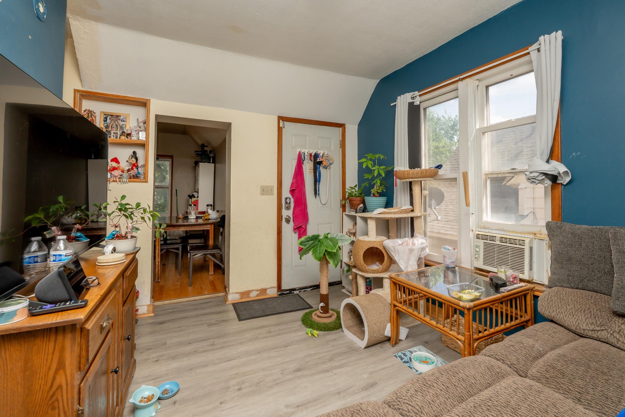 View of Residential Income at 2115 5th Street, Minneapolis MN 55418, Minneapolis (13 of 23) - Mike Wilen | Minnesota Team Real Estate