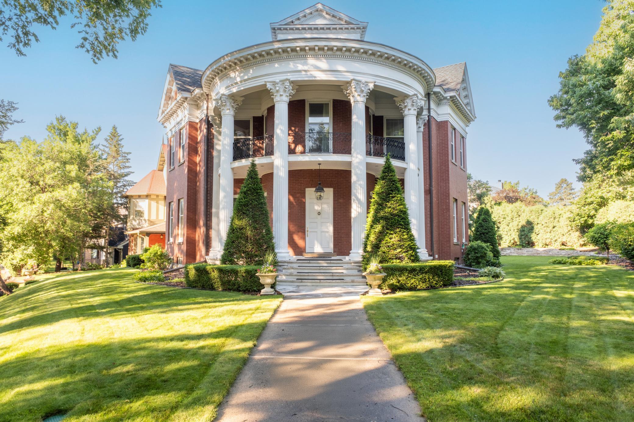 View of Single Family at 1203 Mount Curve Avenue, Minneapolis - Mike Wilen | Minnesota Team Real Estate