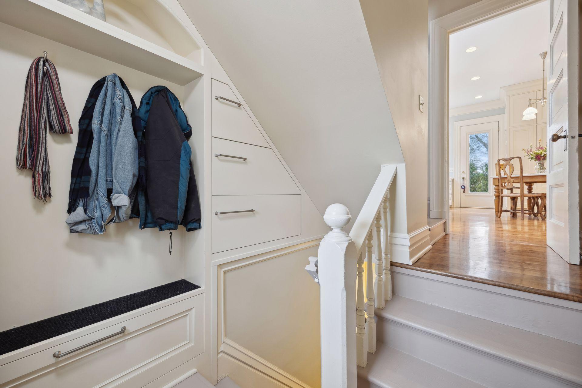 View of Residential at 1203 Mount Curve Avenue, Minneapolis MN 55403, Minneapolis (34 of 44) - Mike Wilen | Minnesota Team Real Estate