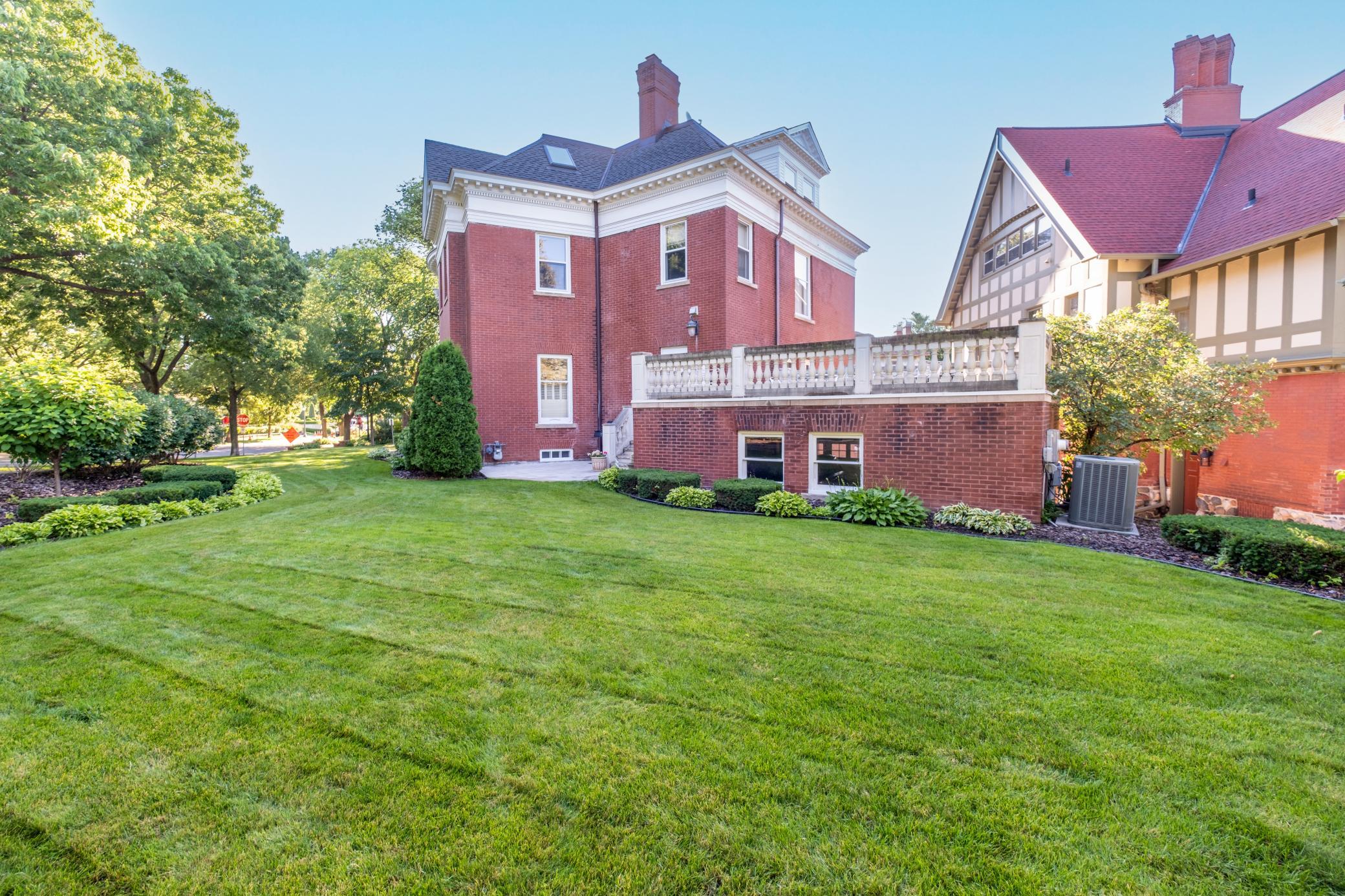 View of Residential at 1203 Mount Curve Avenue, Minneapolis MN 55403, Minneapolis (41 of 44) - Mike Wilen | Minnesota Team Real Estate
