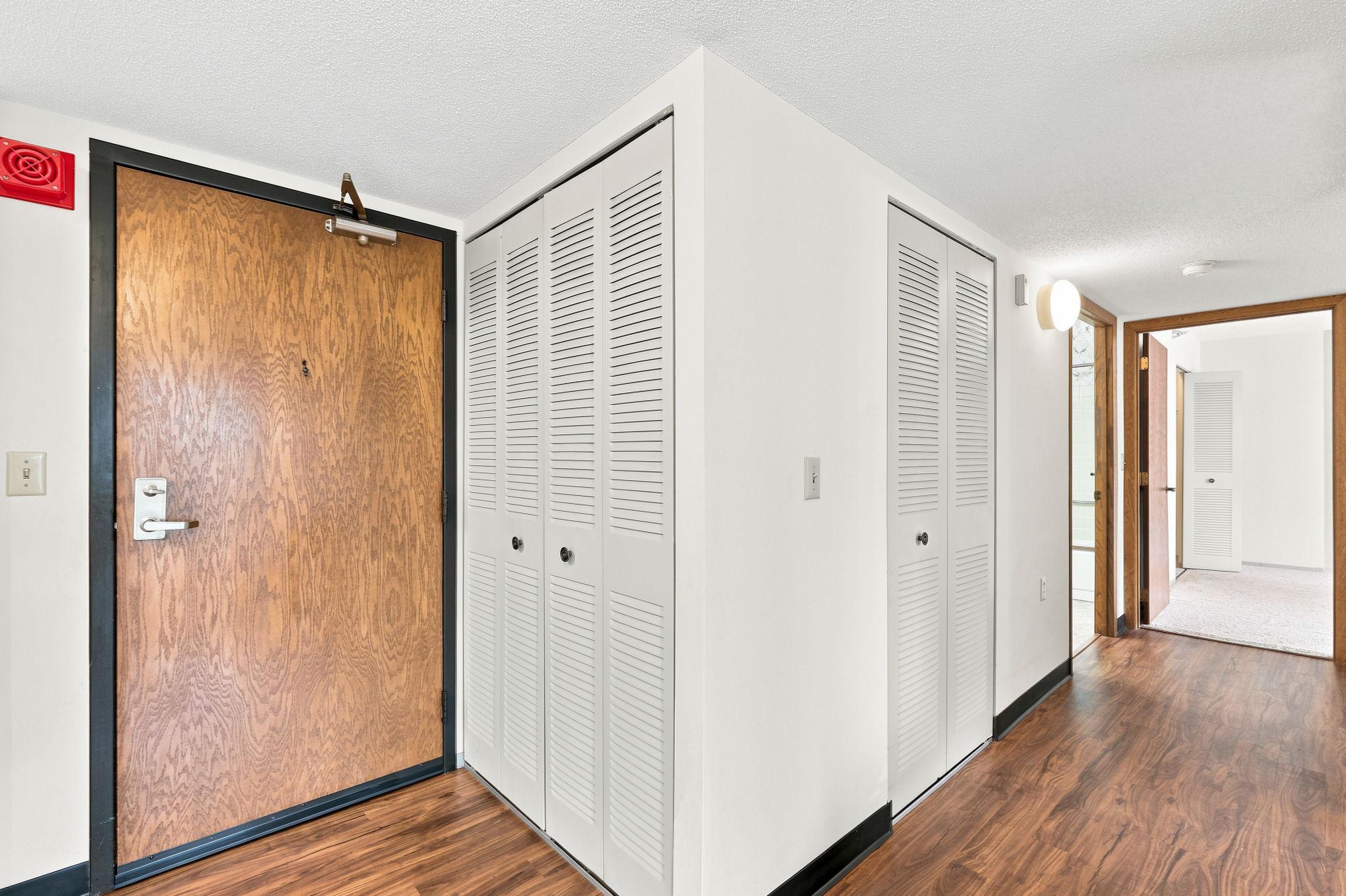 View of Residential at 6615 Lake Shore Drive #405, Richfield MN 55423, Richfield (14 of 29) - Mike Wilen | Minnesota Team Real Estate