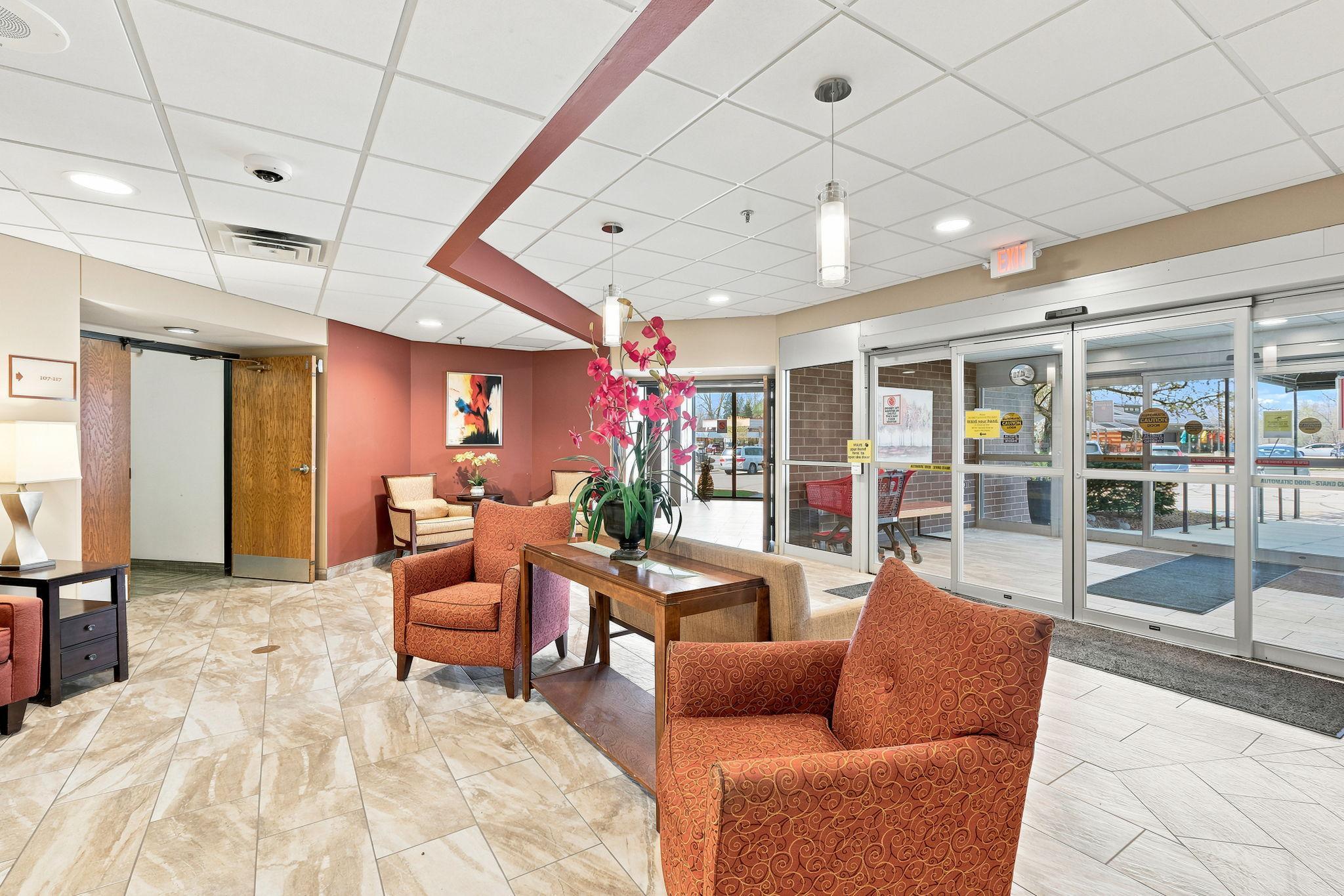 View of Residential at 6615 Lake Shore Drive #405, Richfield MN 55423, Richfield (23 of 29) - Mike Wilen | Minnesota Team Real Estate
