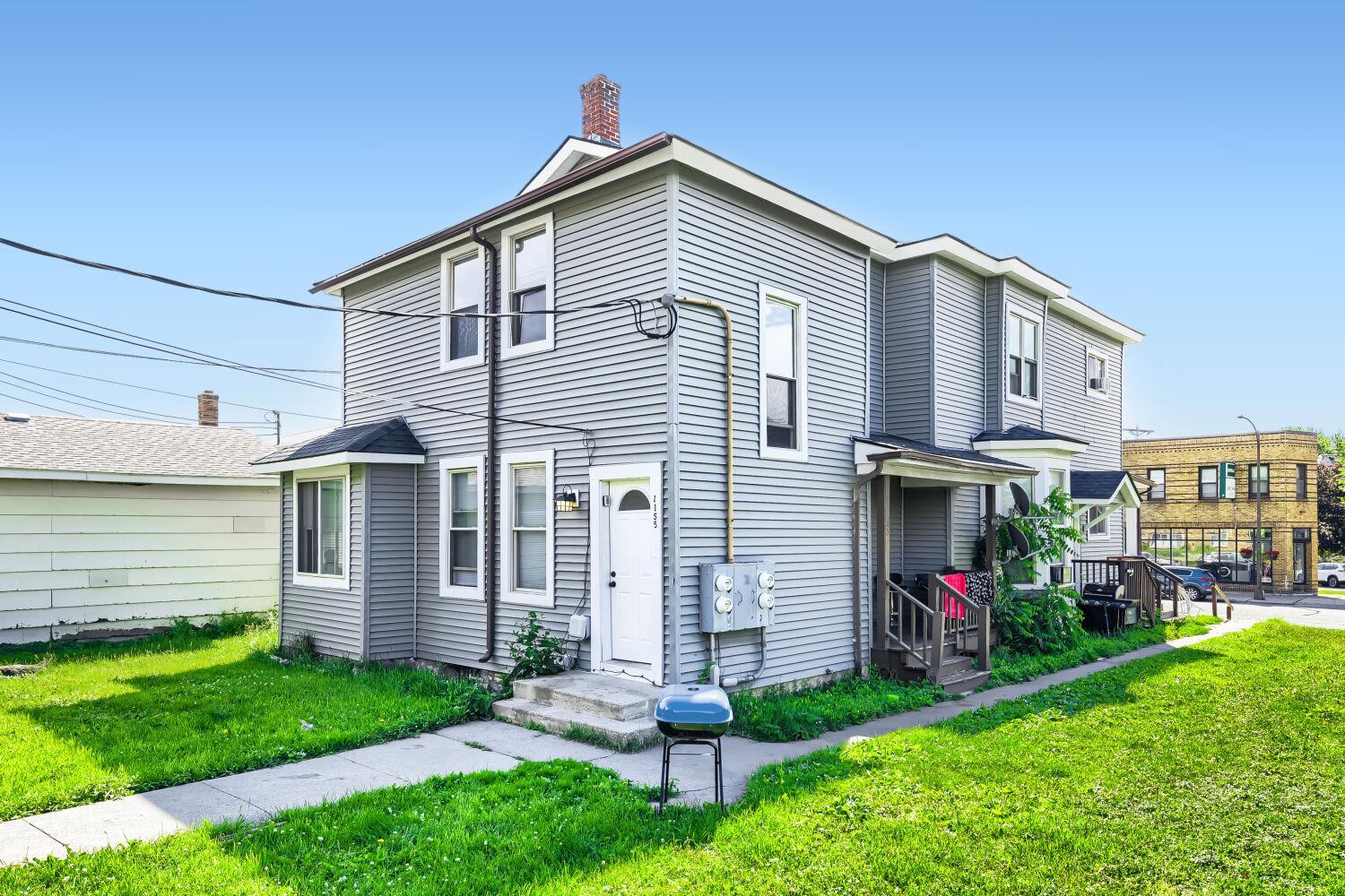 View of Residential Income at 1155 7th Street, Saint Paul MN 55102, Saint Paul (3 of 17) - Mike Wilen | Minnesota Team Real Estate