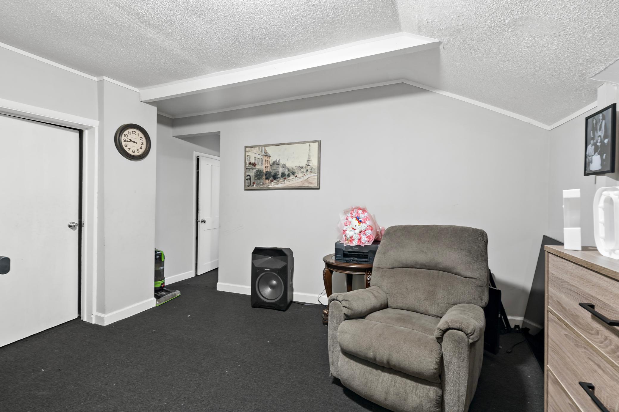 View of Residential Income at 910 Wilson Avenue, Saint Paul MN 55106, Saint Paul (41 of 52) - Mike Wilen | Minnesota Team Real Estate