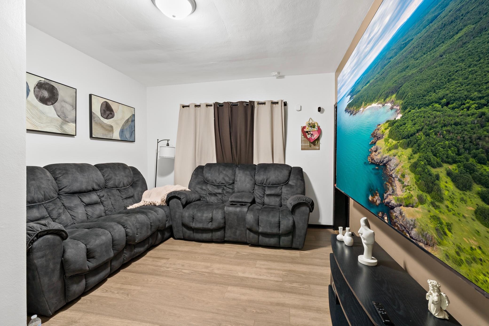View of Residential Income at 910 Wilson Avenue, Saint Paul MN 55106, Saint Paul (30 of 52) - Mike Wilen | Minnesota Team Real Estate