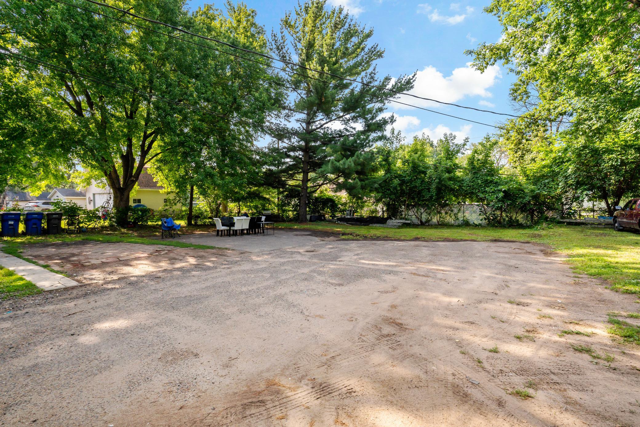 View of Residential Income at 910 Wilson Avenue, Saint Paul MN 55106, Saint Paul (27 of 52) - Mike Wilen | Minnesota Team Real Estate