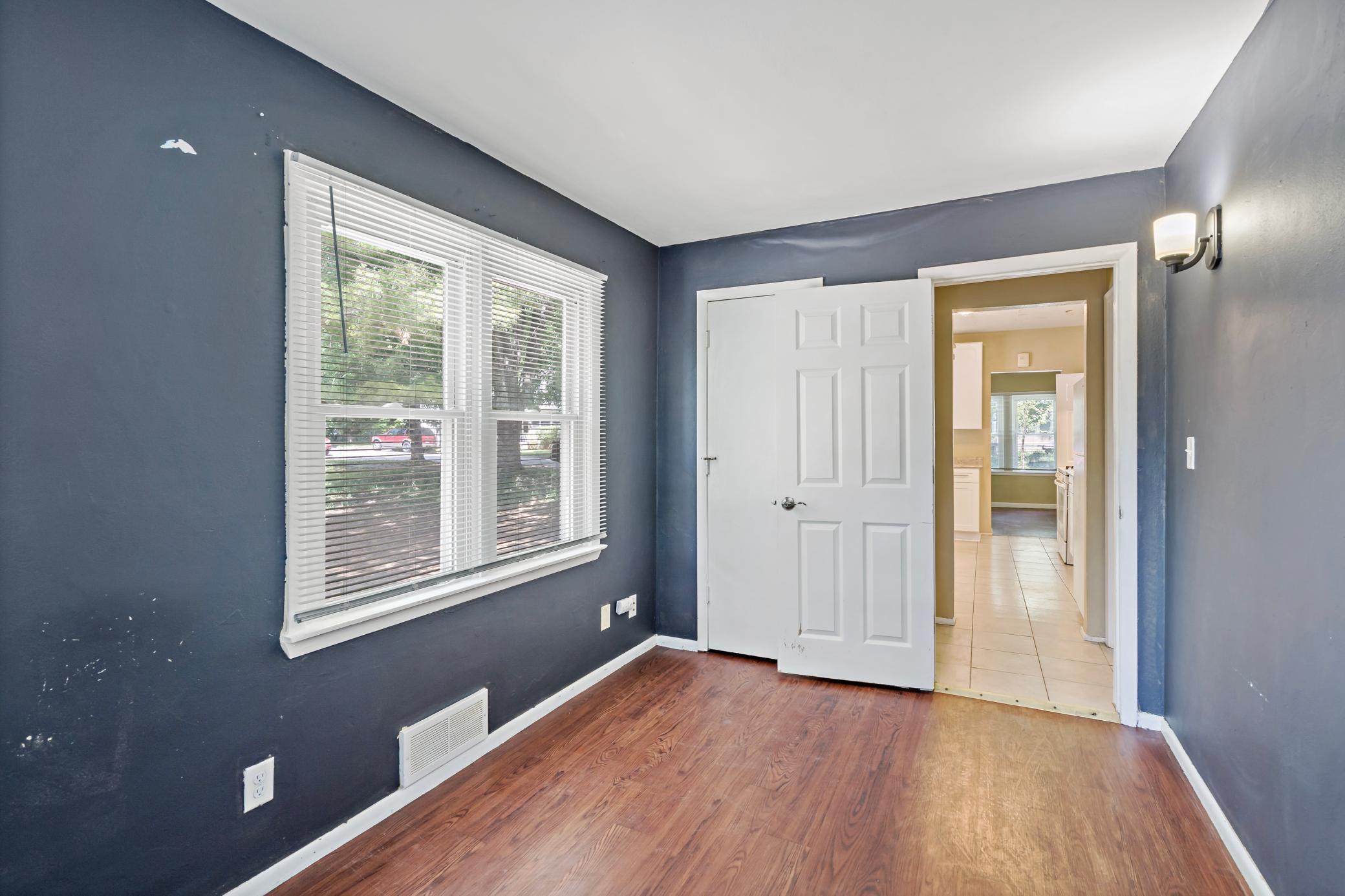 View of Residential Income at 910 Wilson Avenue, Saint Paul MN 55106, Saint Paul (18 of 52) - Mike Wilen | Minnesota Team Real Estate