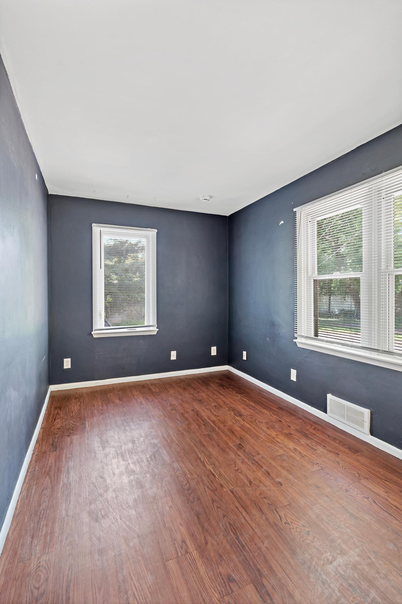 View of Residential Income at 910 Wilson Avenue, Saint Paul MN 55106, Saint Paul (17 of 52) - Mike Wilen | Minnesota Team Real Estate