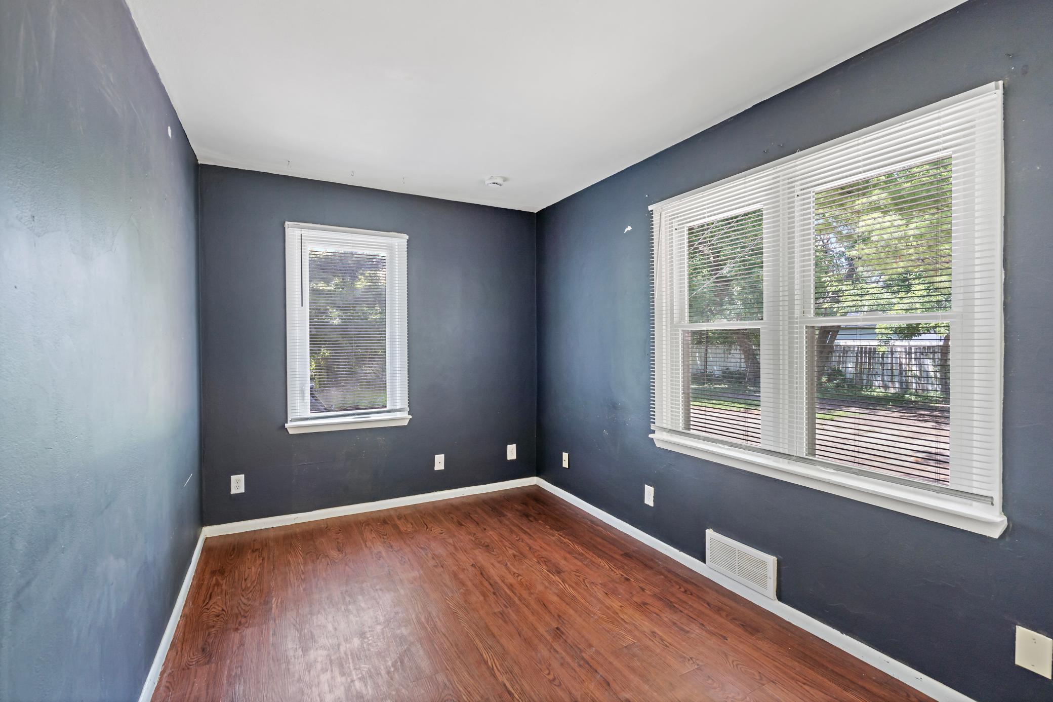 View of Residential Income at 910 Wilson Avenue, Saint Paul MN 55106, Saint Paul (16 of 52) - Mike Wilen | Minnesota Team Real Estate