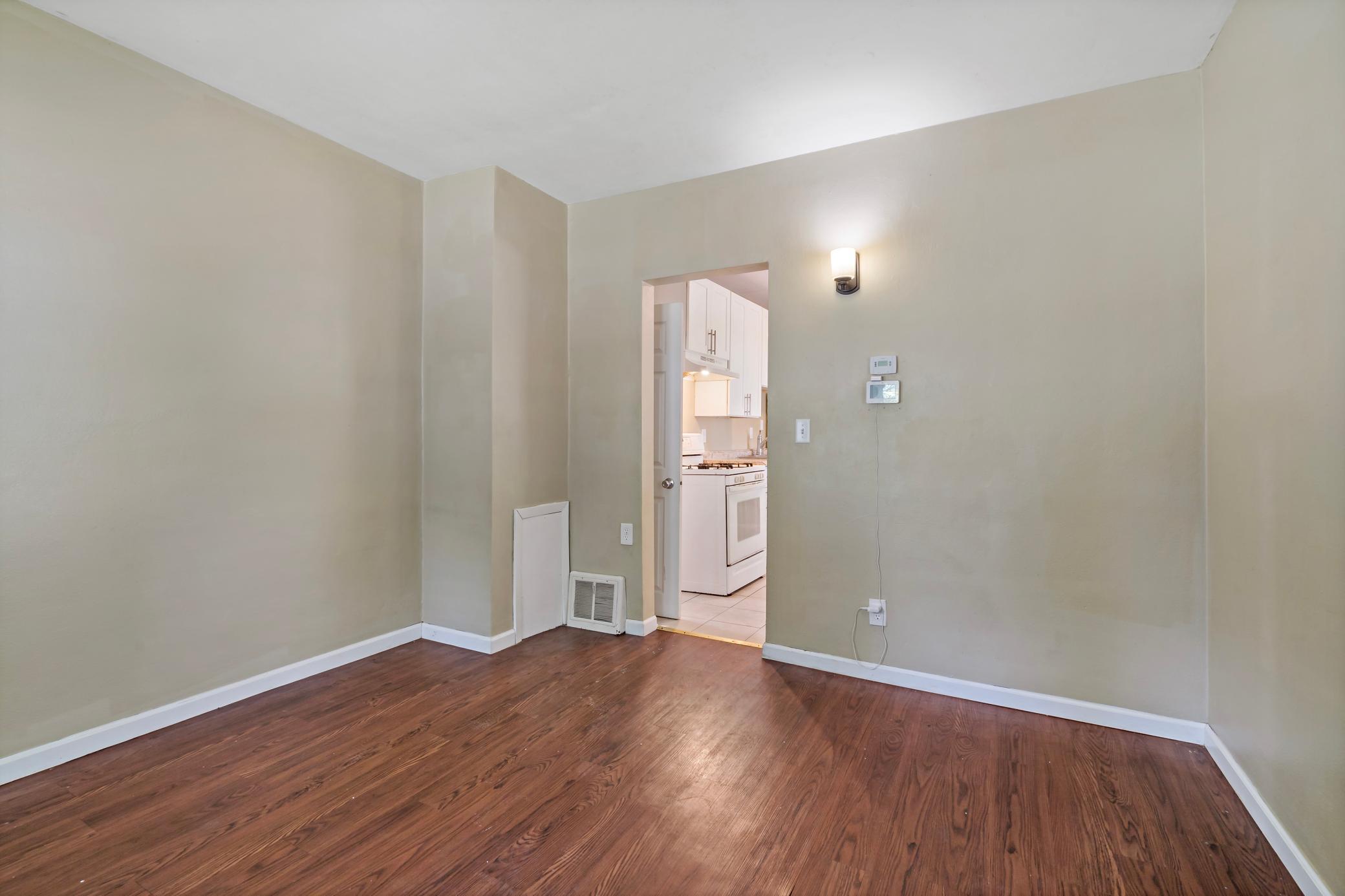 View of Residential Income at 910 Wilson Avenue, Saint Paul MN 55106, Saint Paul (9 of 52) - Mike Wilen | Minnesota Team Real Estate