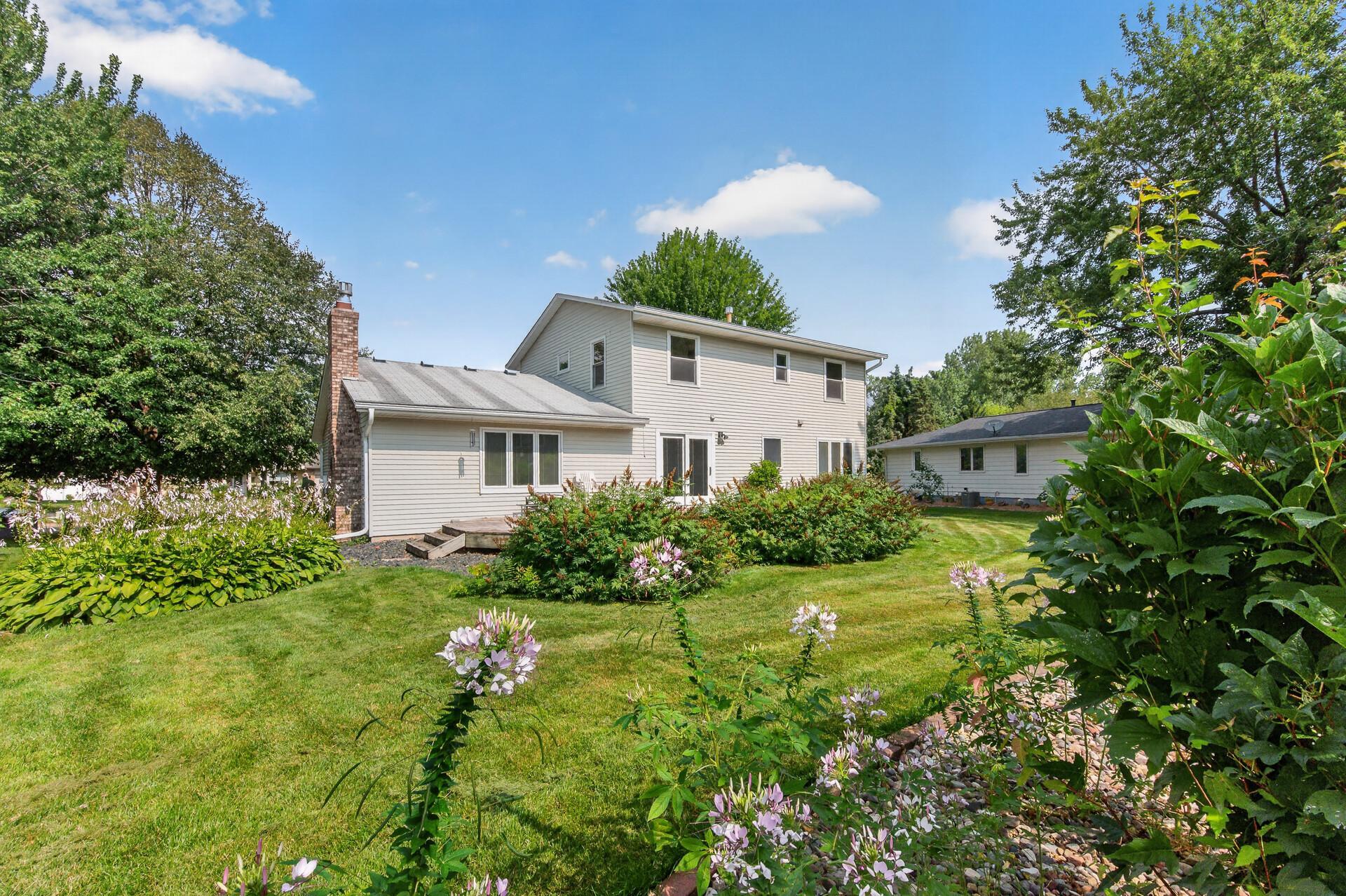 View of Residential at 3016 Lakewood Drive, Maplewood MN 55109, Maplewood (31 of 36) - Mike Wilen | Minnesota Team Real Estate