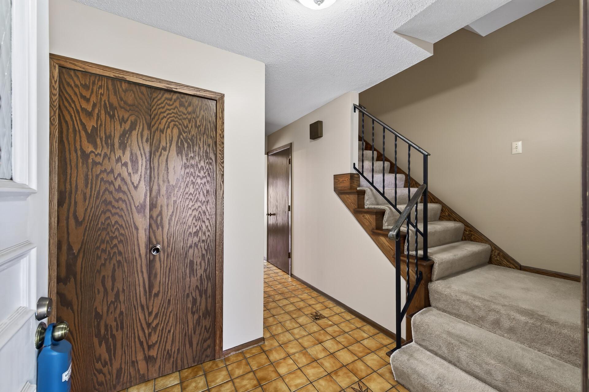 View of Residential at 3016 Lakewood Drive, Maplewood MN 55109, Maplewood (5 of 36) - Mike Wilen | Minnesota Team Real Estate