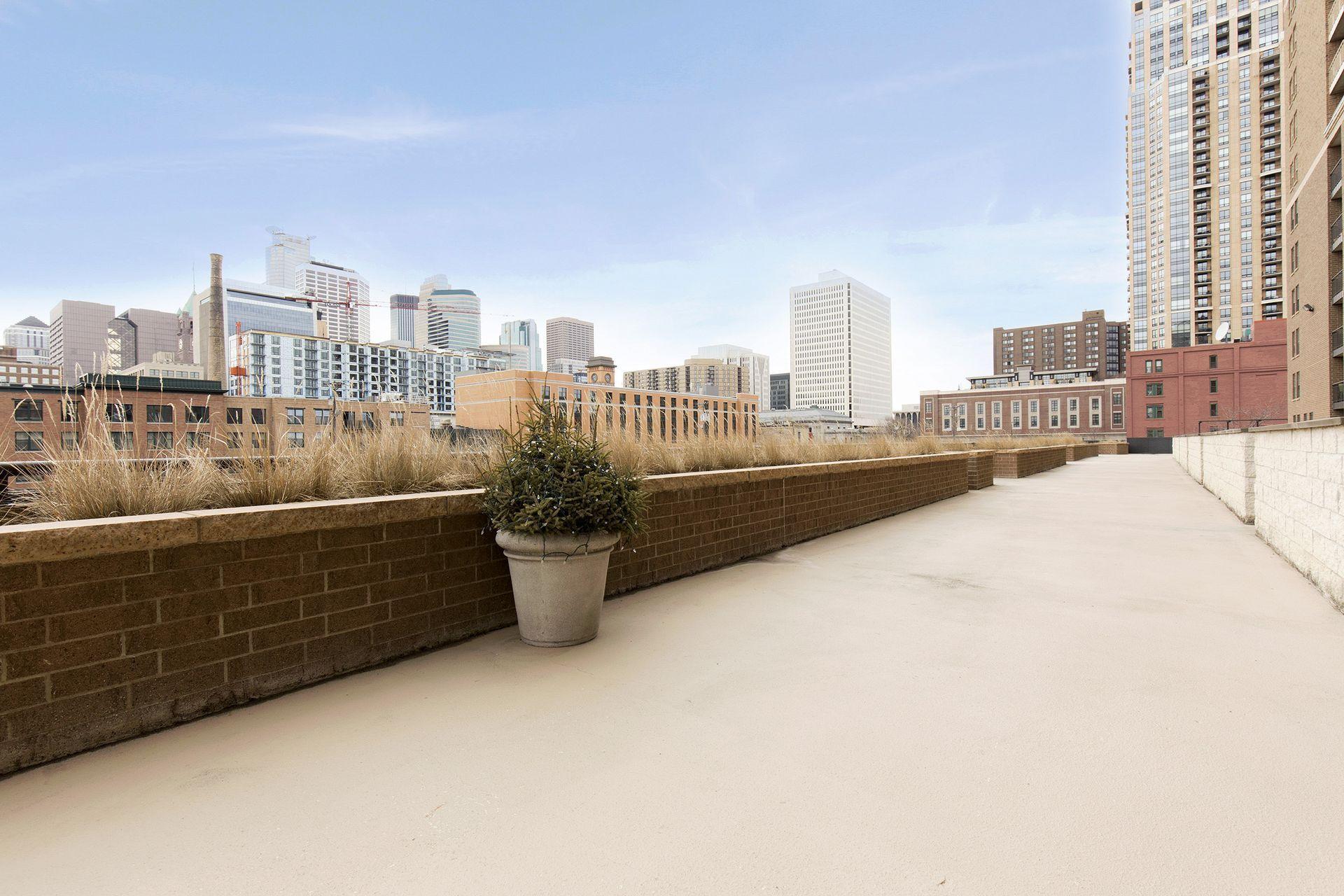 View of Residential at 401 1st Street #203, Minneapolis MN 55401, Minneapolis (49 of 54) - Mike Wilen | Minnesota Team Real Estate